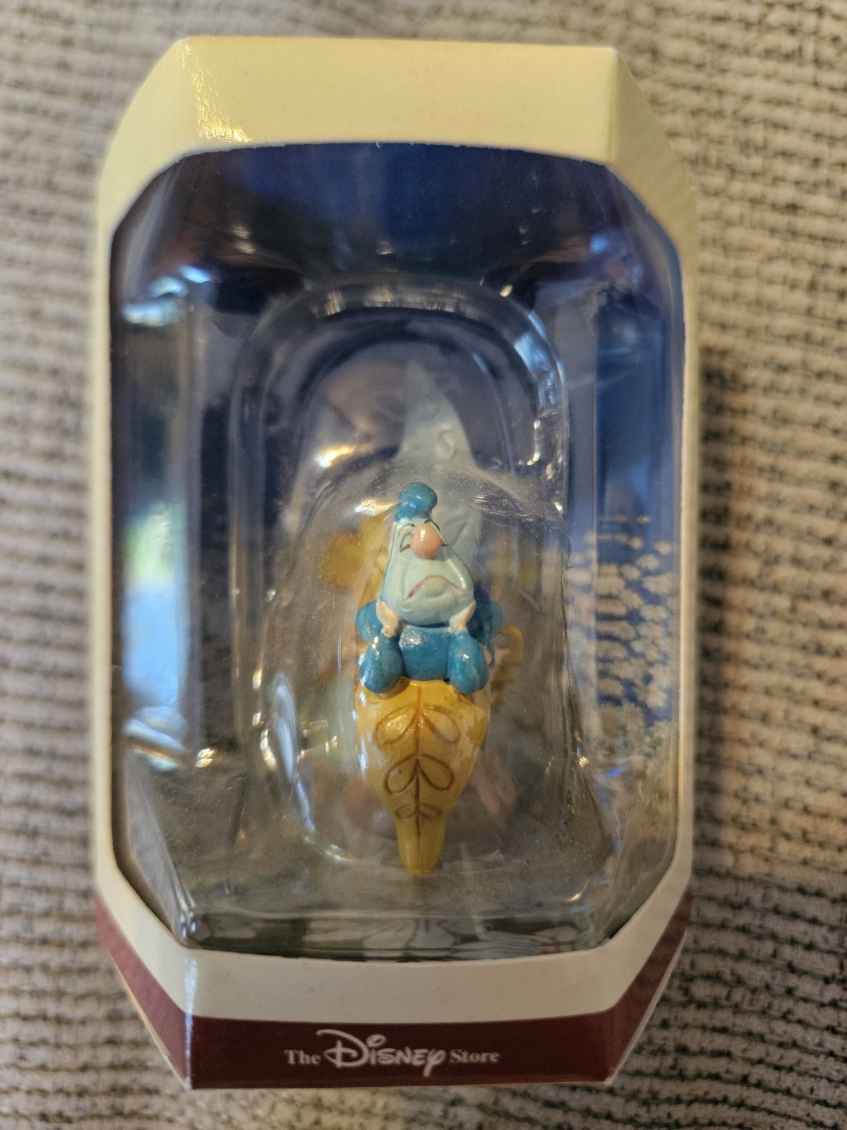 TINY KINGDOM series ALICE IN WONDERLAND • CATERPILLAR • Disney Store • NIB RARE