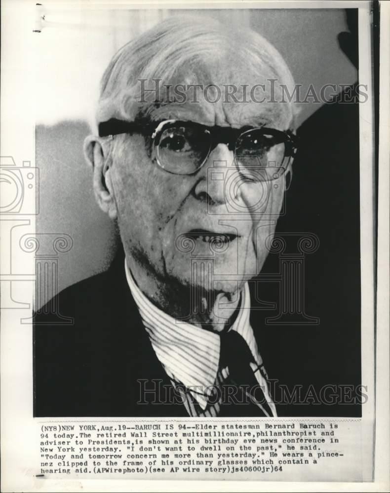 1964 Press Photo New York-Bernard Baruch during birthday eve news conference