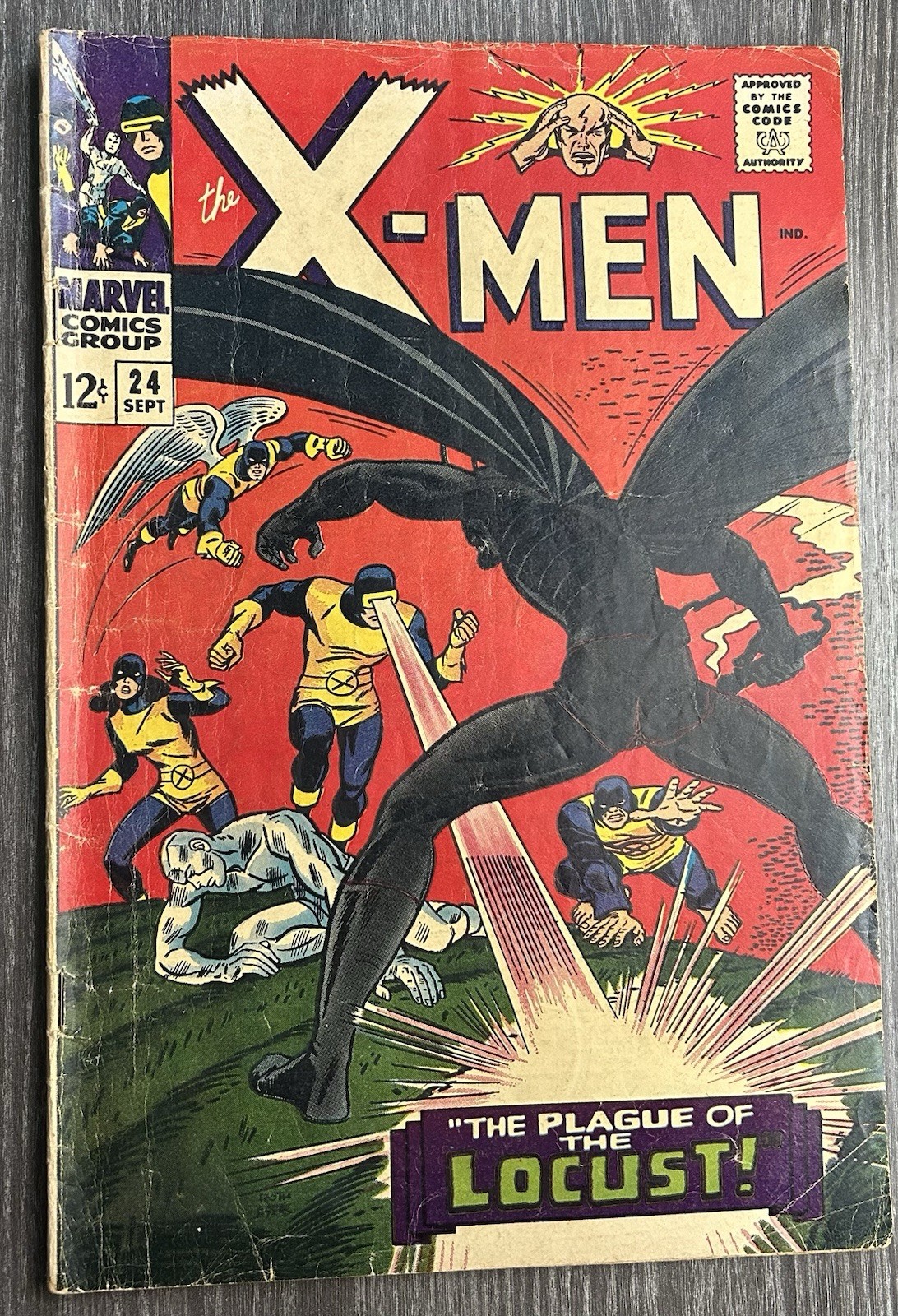 Marvel Comics X-Men #24 (1966) Original Team Silver Age 12 Cent Comic