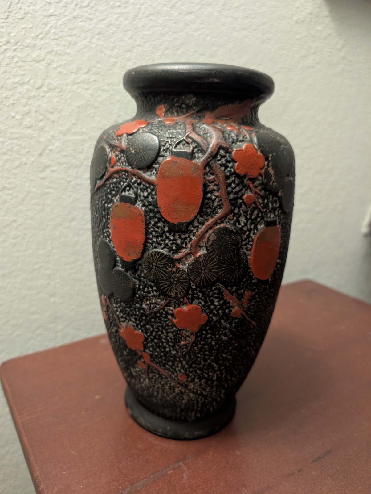 Vintage Japanese Tokananbe Porcelain Vase Vintage Japanese Tokananbe Porcelain Vase