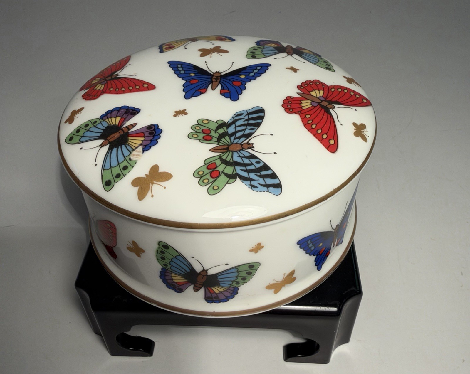 Vintage Gucci GG Logo/Butterflies Porcelain Covered Trinket Bowl England 1970’s