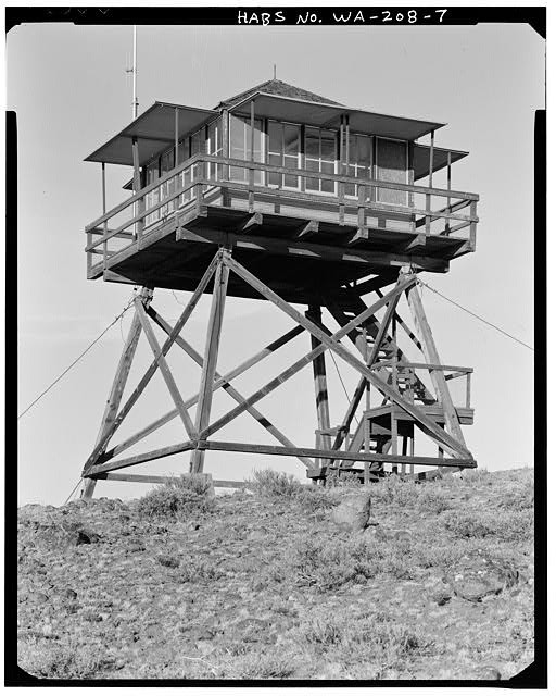 Photo:Badger Mountain Lookout Washington Fire Lookout 1900s Tower View