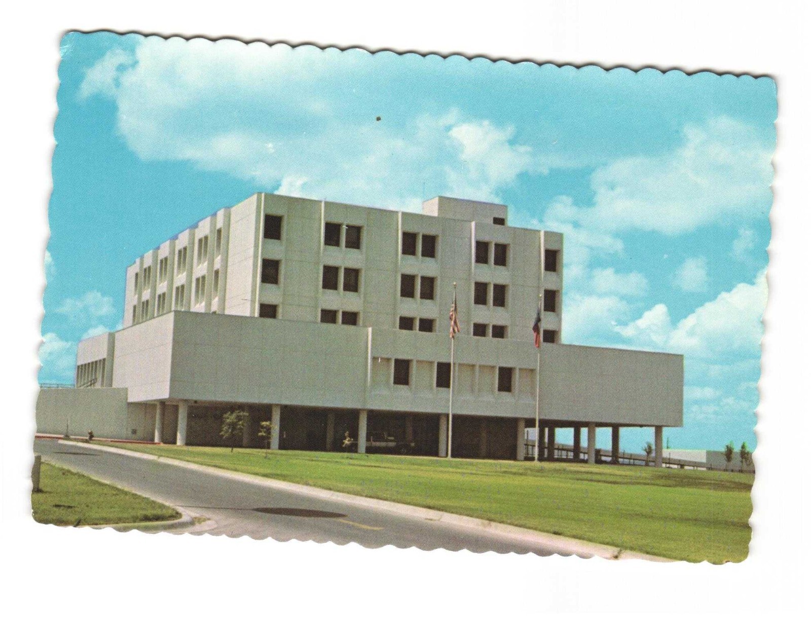 King\'s Daughters Temple TX vintage postcard unposted