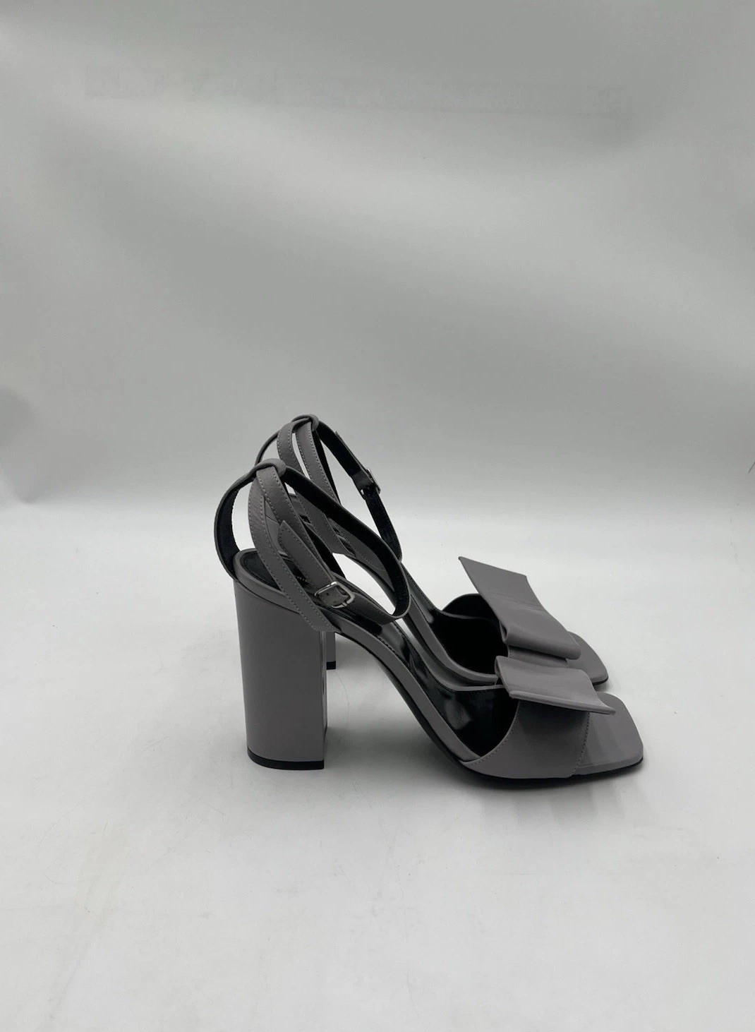 Dries Van Noten Bow Gray Leather Block Heel Sandal Womens SIZE 10B 