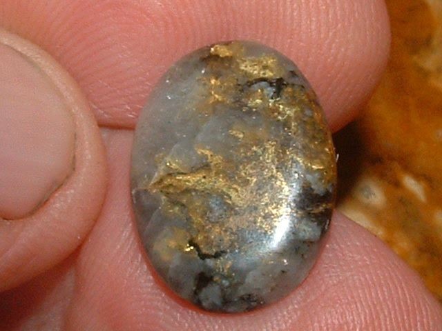 LEADVILLE GOLD QUARTZ CABOCHON 9 CARATS COLORADO GEMS