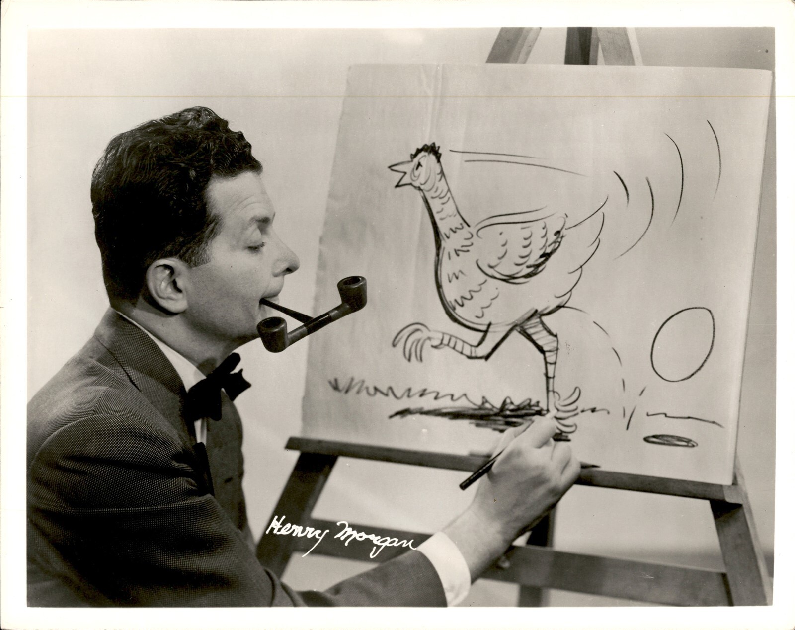 LG34 Orig Photo CARTOONIST HENRY MORGAN CHICKEN EGG SMOKING WACKY DOUBLE-PIPE