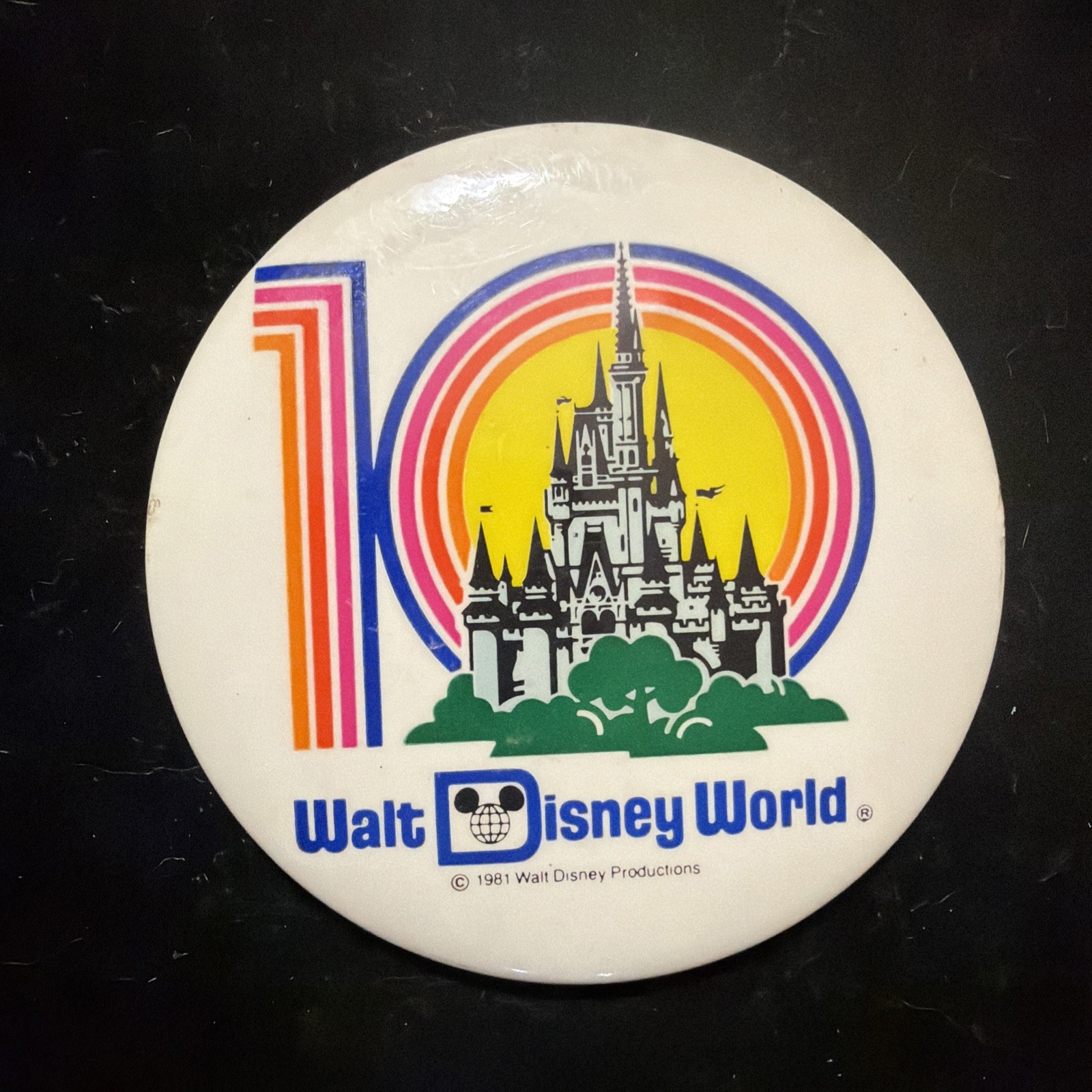 Vintage 1981 Walt Disney World Disney Button White10th Anniversary Castle