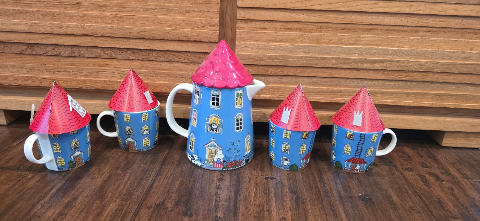 Moomin House Pitcher 1.0L & 4x Mug 0.3L Set Porcelain Limited Arabia Brand New