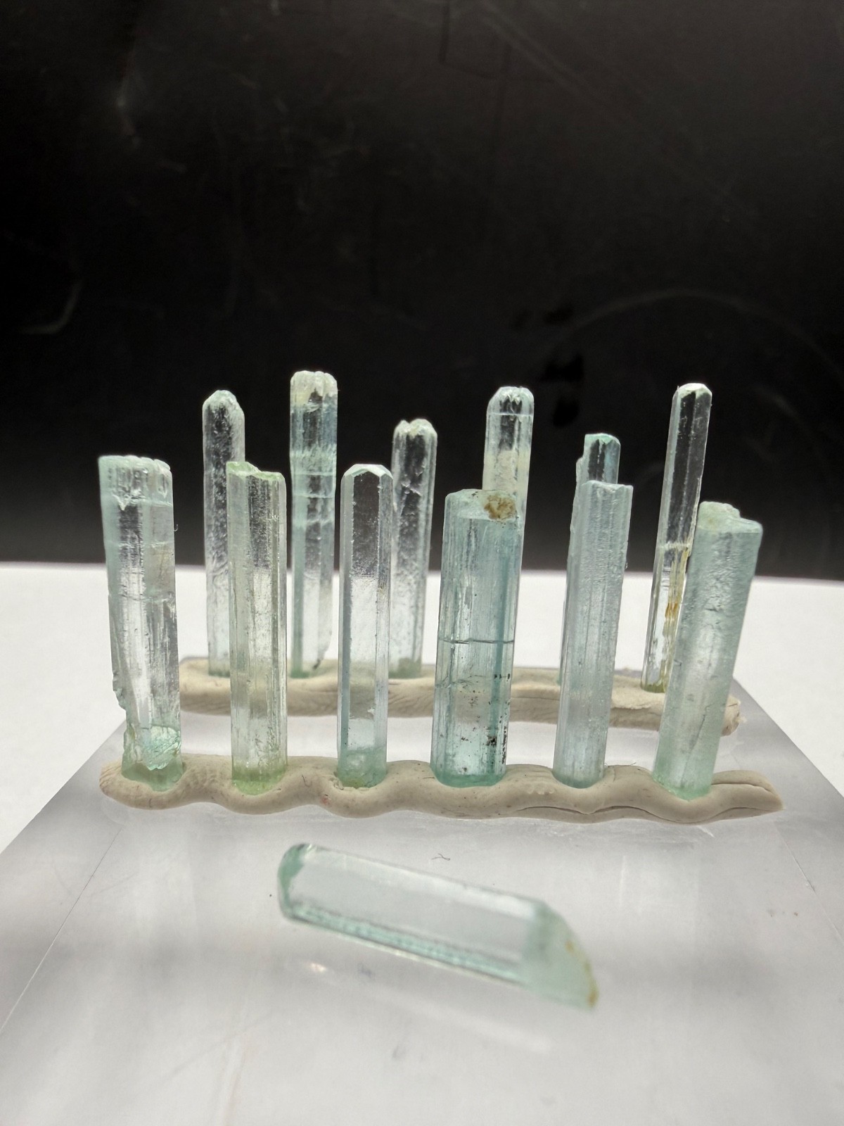 Beautiful 13 Pieces Sky Blue Aquamarine Transparent,Terminated Crystal 25 CTS
