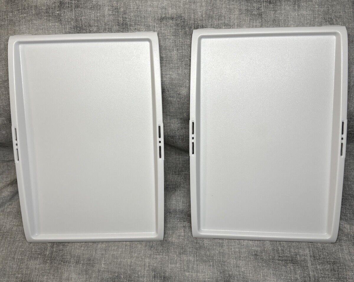 Delta Airlines White Atlas 1/2 Tray 10.5