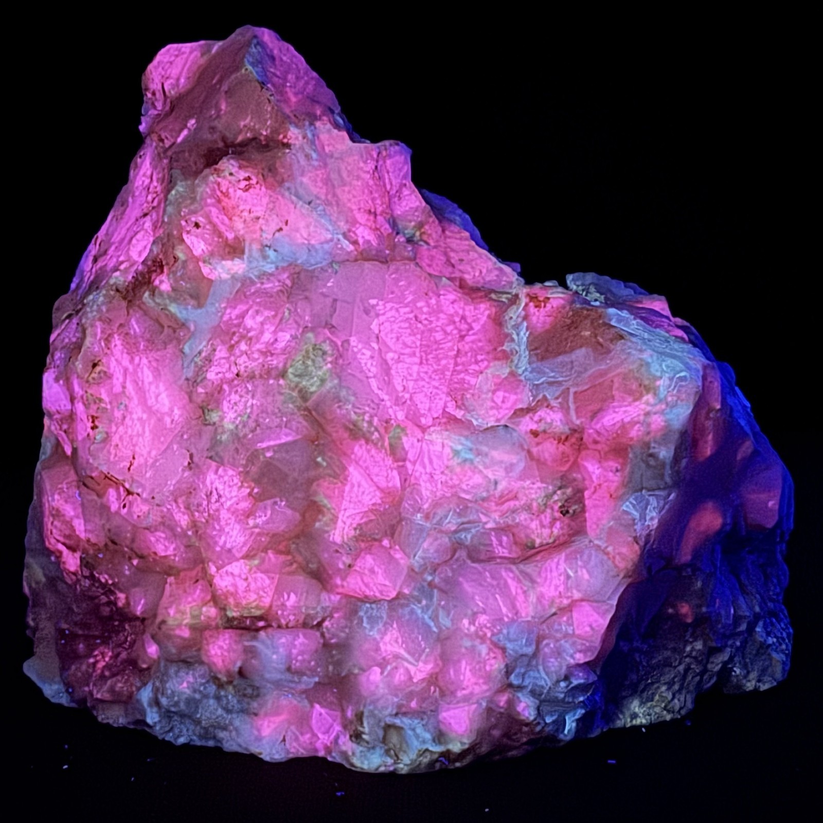 Fine Large Terlingua Type Fluorescent Calcite: Terlingua, Brewster Co., Texas