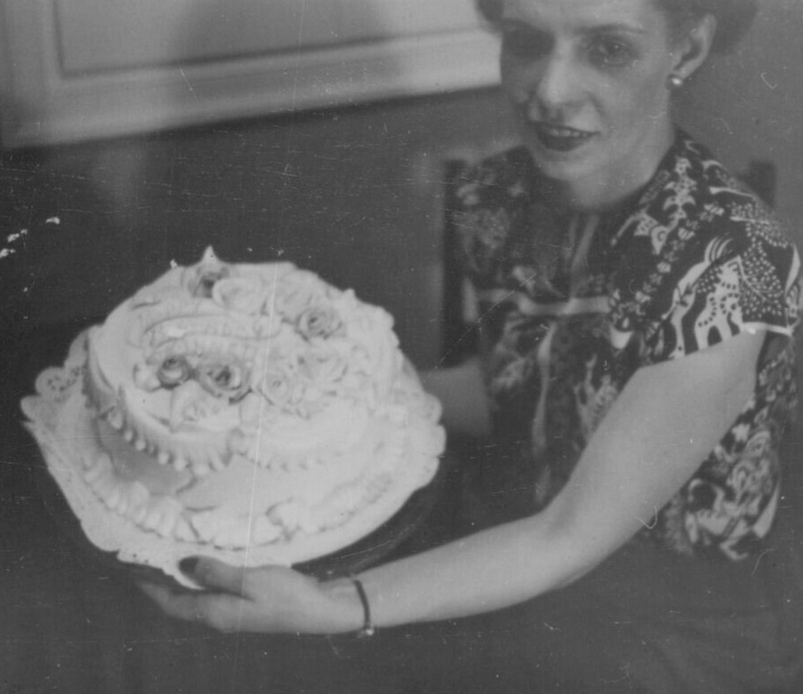 6Y Photograph 1952 Lovely Lady Pretty Holding Decorated Cake  1950's 
