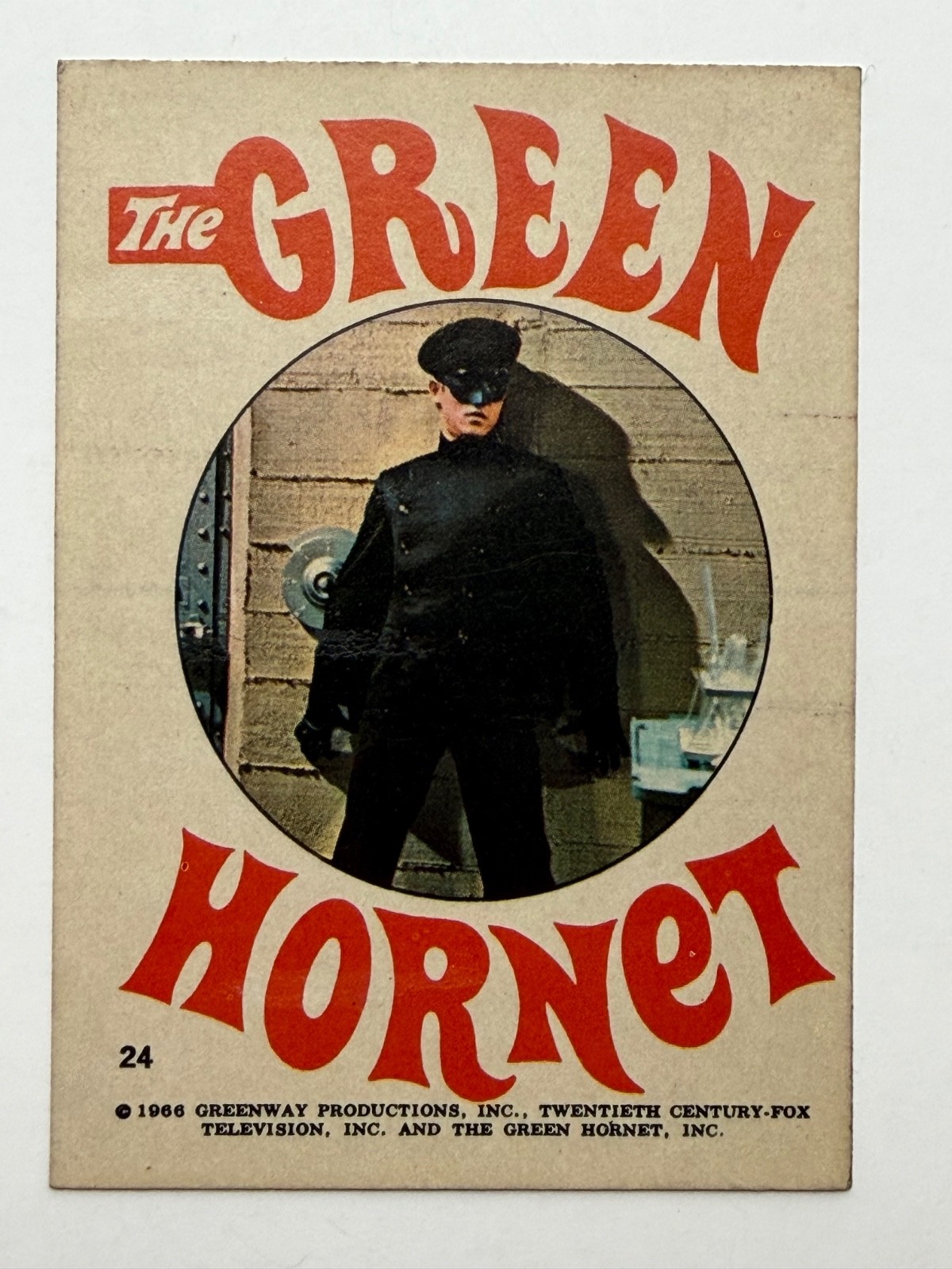 Vintage 1966 Topps THE GREEN HORNET Stickers Card #24 Bruce Lee as Kato (B) Vintage 1966 Topps THE GREEN HORNET Stickers Card #24 Bruce Lee as Kato (B)