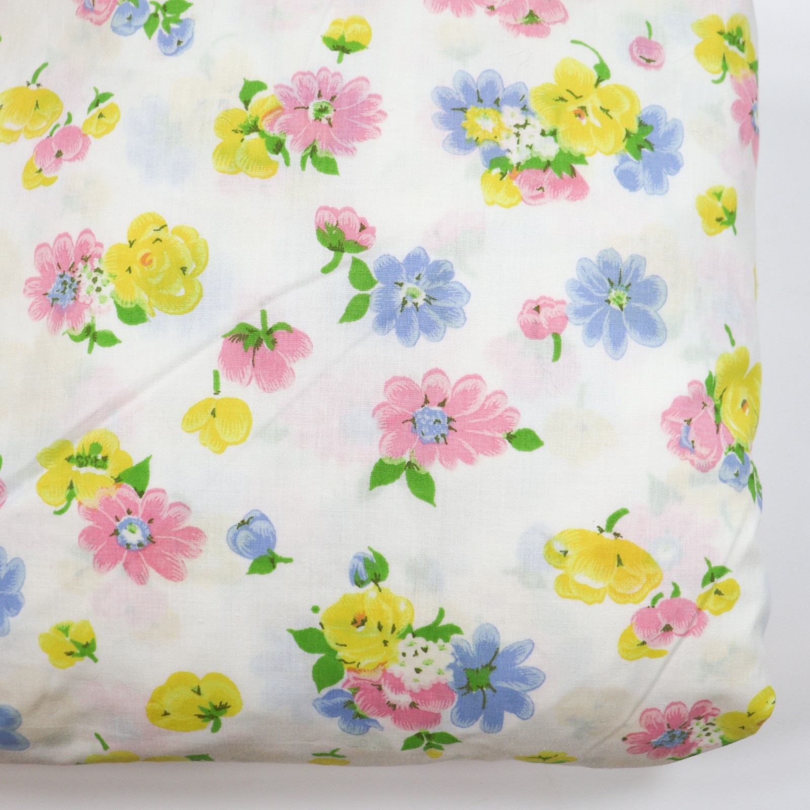 Vtg KING Fitted Bed Sheet Floral Flowers Cottage Pink Blue Yellow Roses 1960s