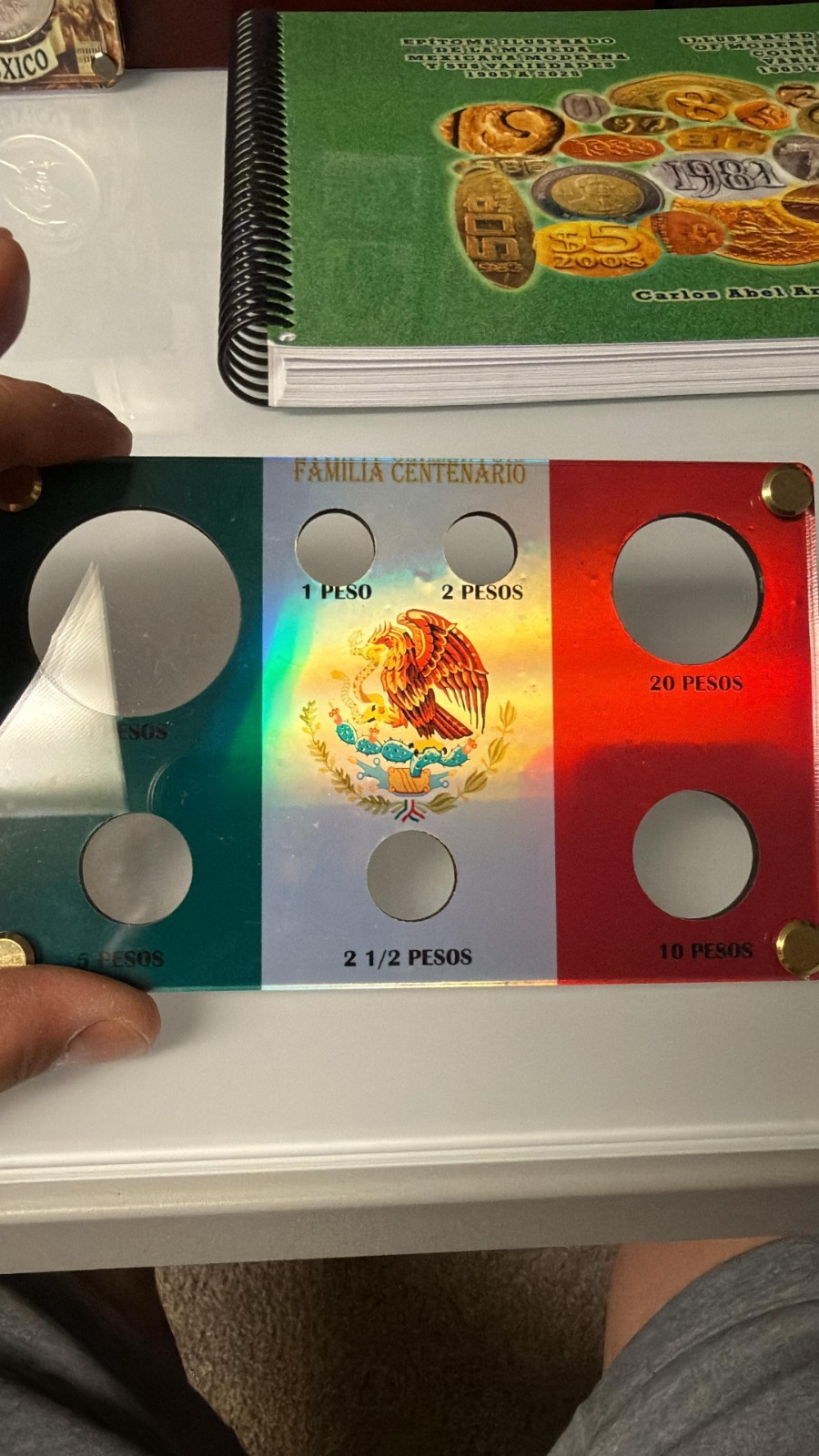 DISPLAY FOR FAMILY CENTENARIO ACRILYC MEXICO