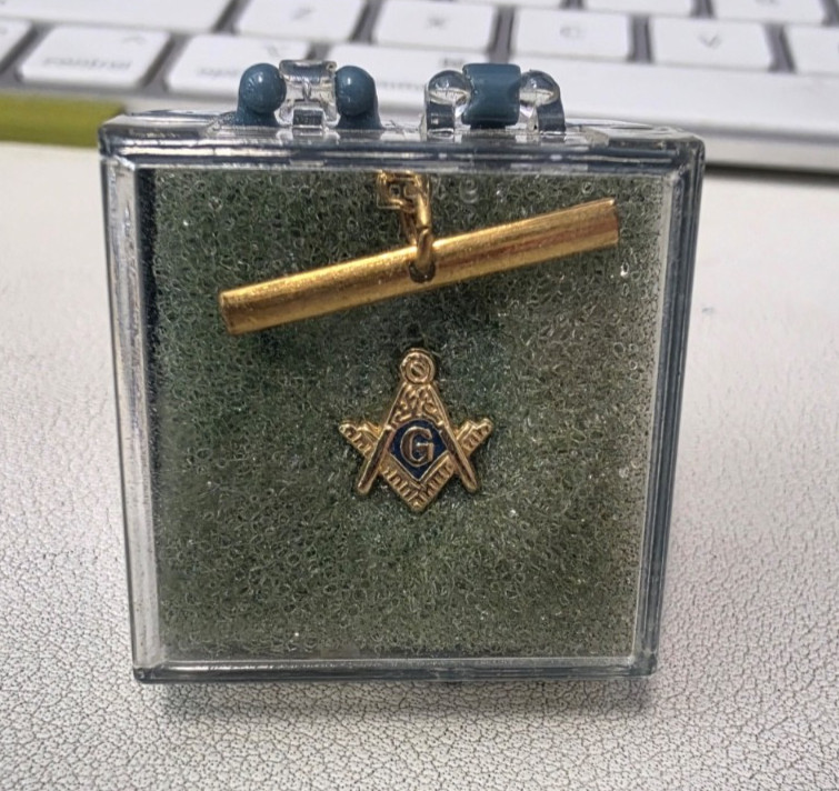 Free Masons Freemason Blue Lodge Lapel Pin Free Masons Freemason Blue Lodge Lapel Pin