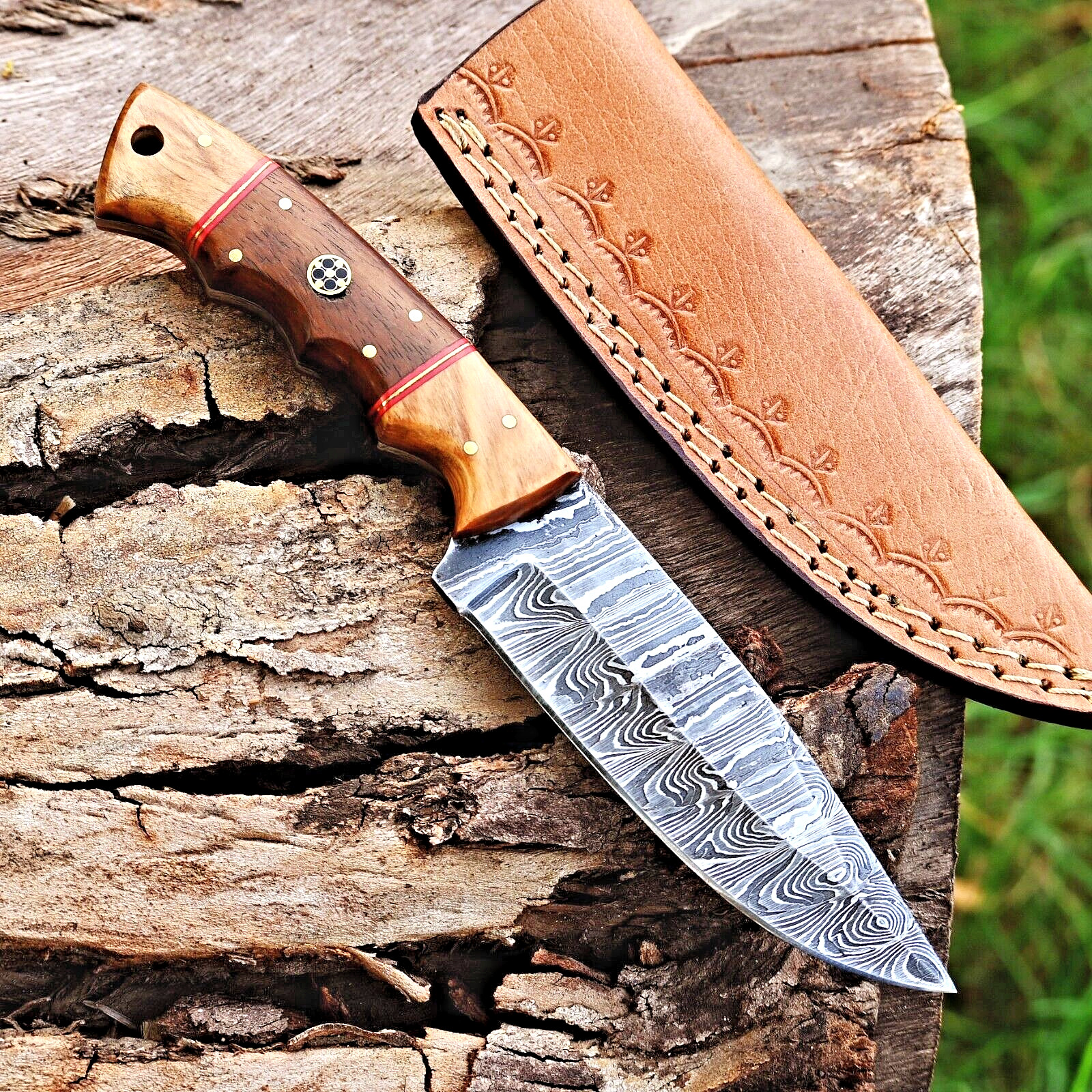 Custom Made Hand Forged Damascus Steel Blade Camping Hunting Knife 2892 Custom Made Hand Forged Damascus Steel Blade Camping Hunting Knife 2892