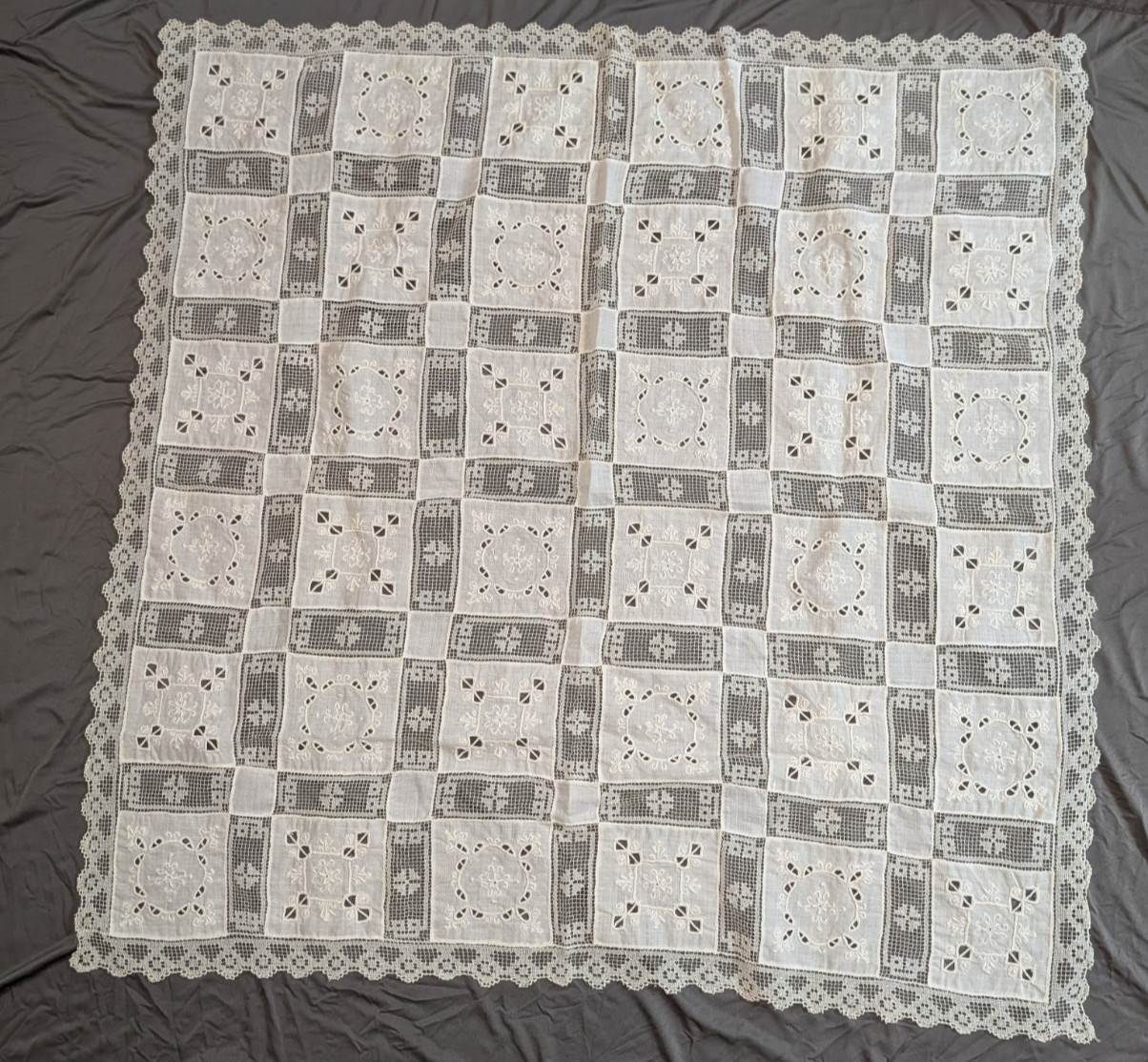 2 MATCHING ANTIQUE LINEN TABLECLOTH CUT WORK AND EMBROIDERED SQUARES WITH LACE