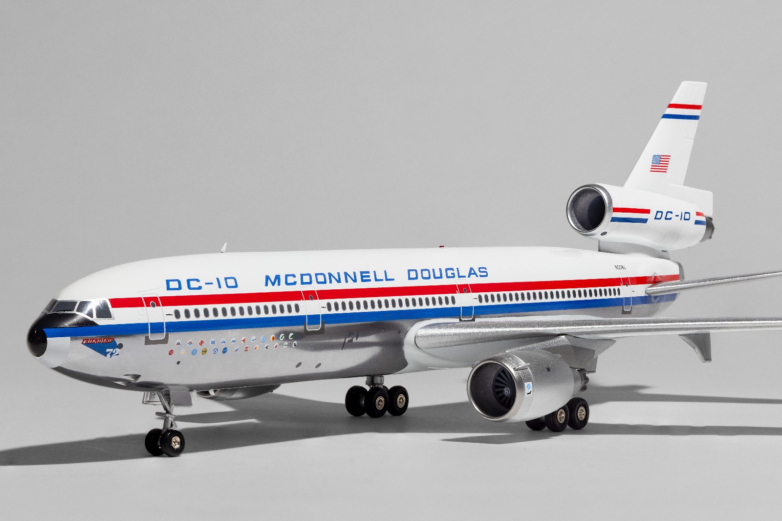 Inflight200 1:200 McDonnell Douglas DC-10-10  HOUSE COLORS - N1338U - BRAND NEW