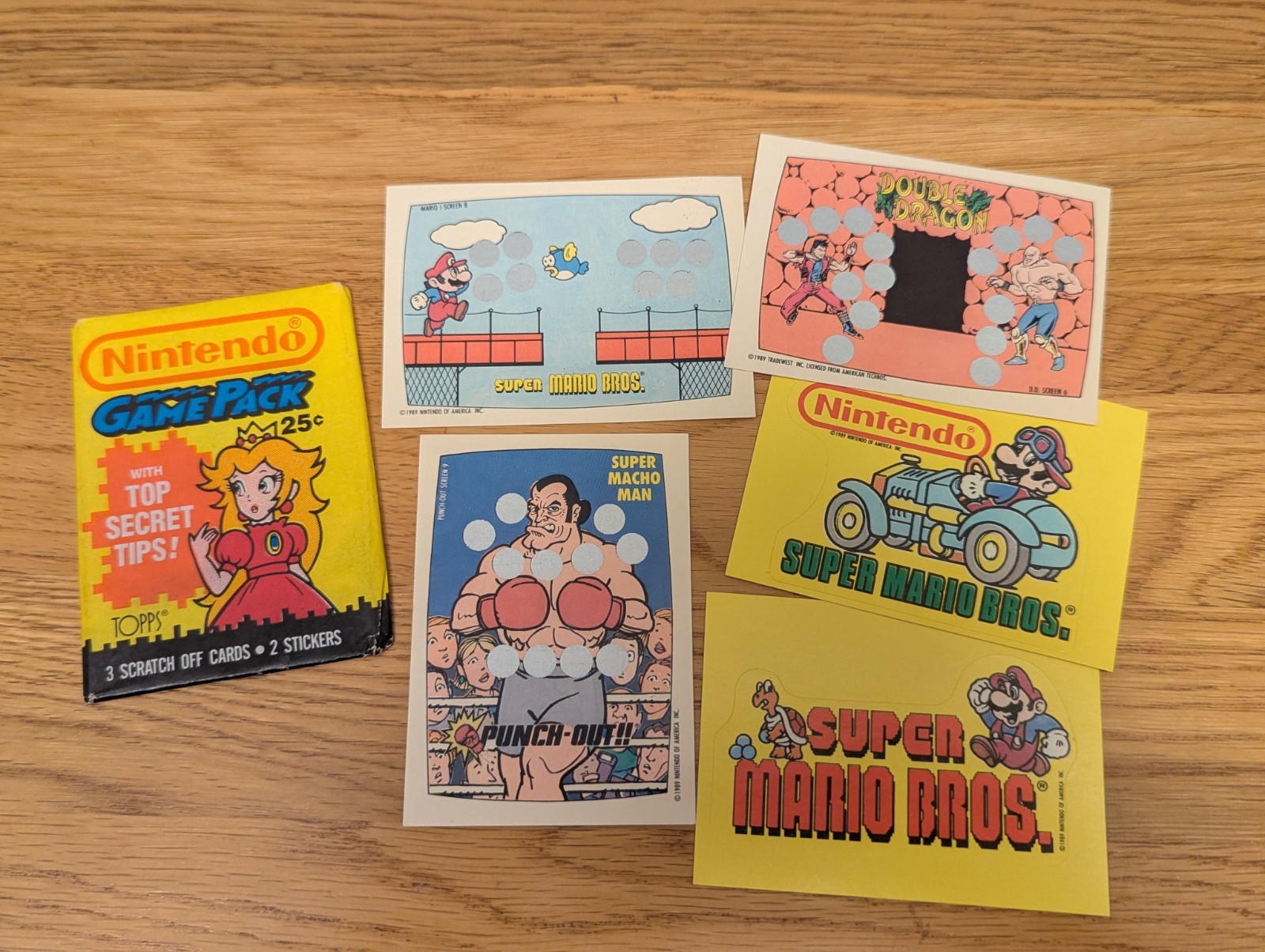 1989 Topps Nintendo Game Trading Card Wax Pack w Mario Bros & Mario Kart Sticker