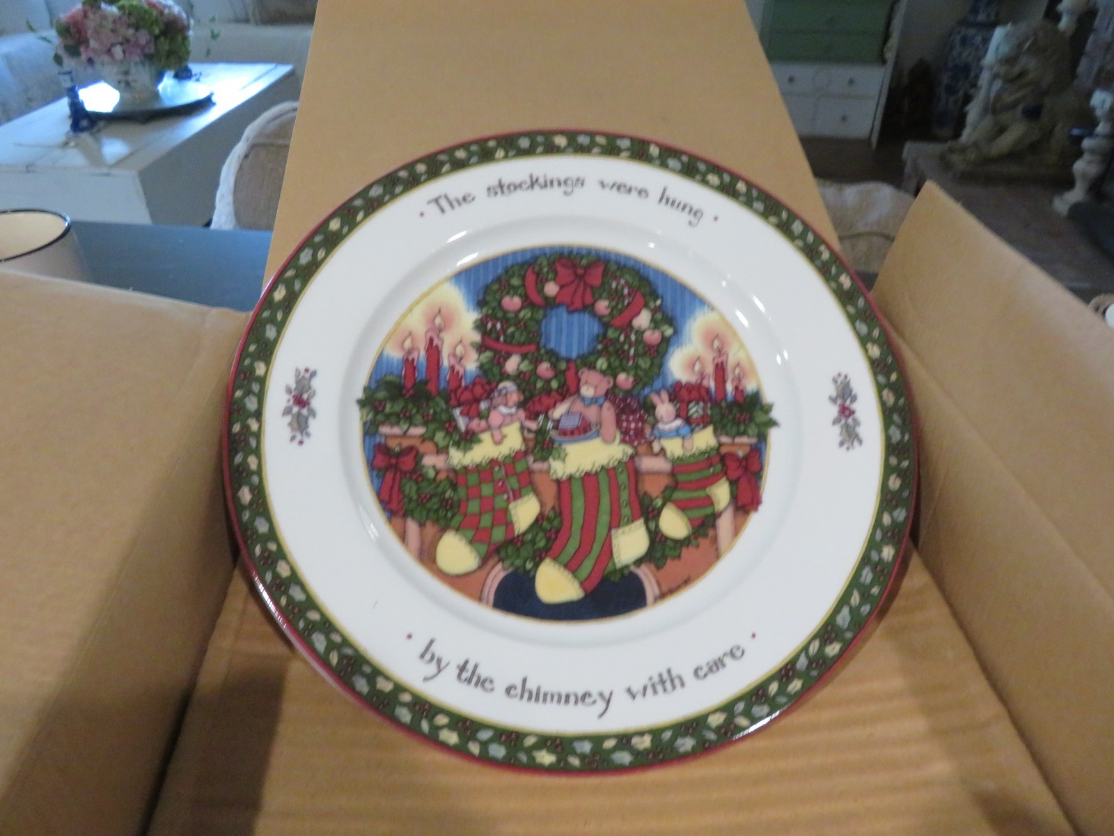 Vint International China A Christmas Story by Susan Winget 12 pc. Serving Set #3
