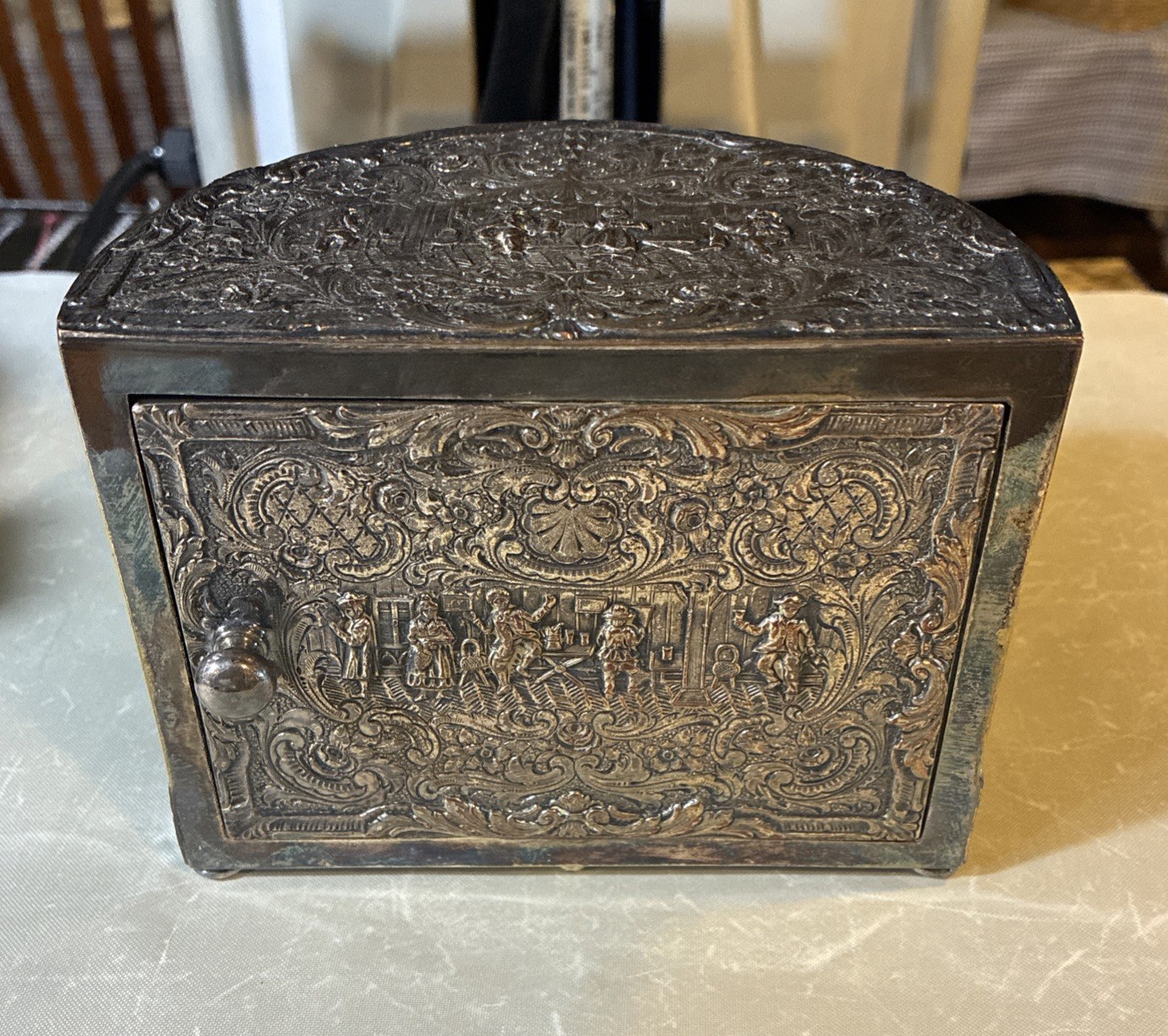 RARE Antique CROSS OF LONDON REPOUSSE MECHANICAL CIGARETTE BOX “Pat.Applied For”