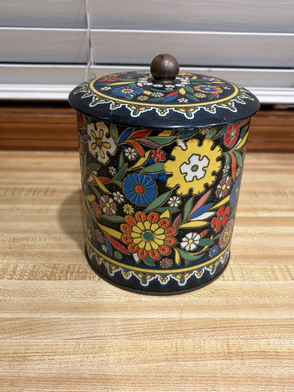 VTG 1975 Daher Black Floral Embossed Biscuit Tin Canister England Retro Decor