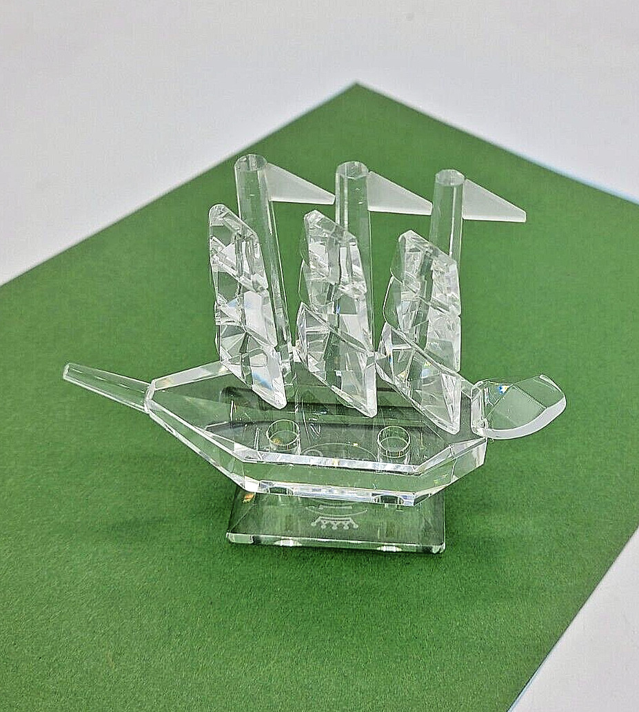 EXTREMELY RATE Sorelle Crystal Sailboat