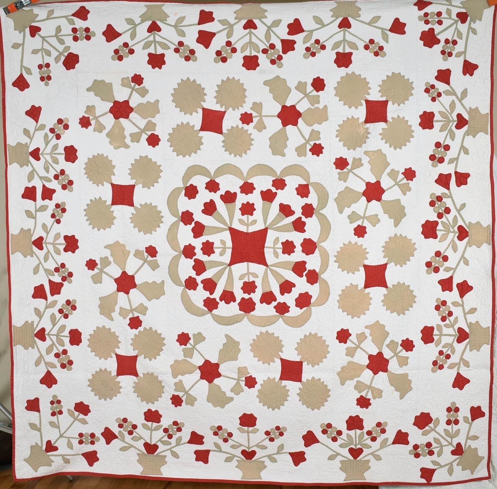Vintage 1870's Album Floral Medallion Applique Antique Quilt ~DENSE QUILTING