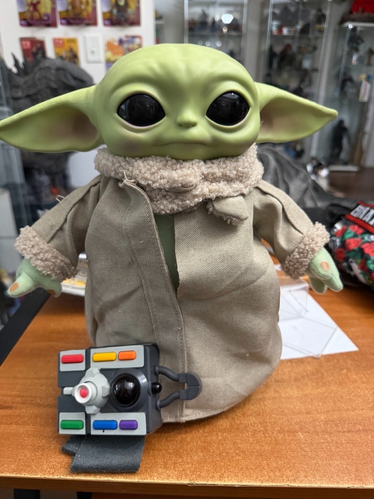 Star Wars The Child (Baby Yoda) Animatronic – 12” – RC – Talking & Ear‑Moving