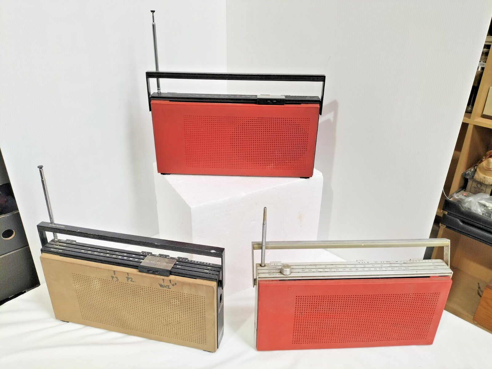 Vintage B&O 3x Bang Olufsen Portable Radios Beolit 505 x2 1 works & 400 x1  - AF