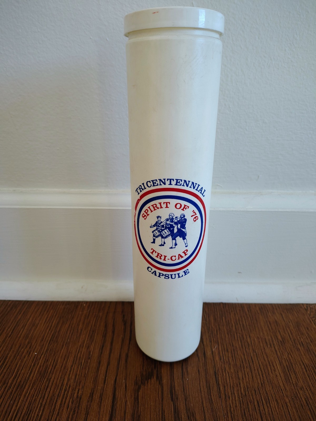 Vintage 1976 TRICENTENNIAL TIME CAPSULE UNITED STATES OF AMERICA SPIRIT of \'76