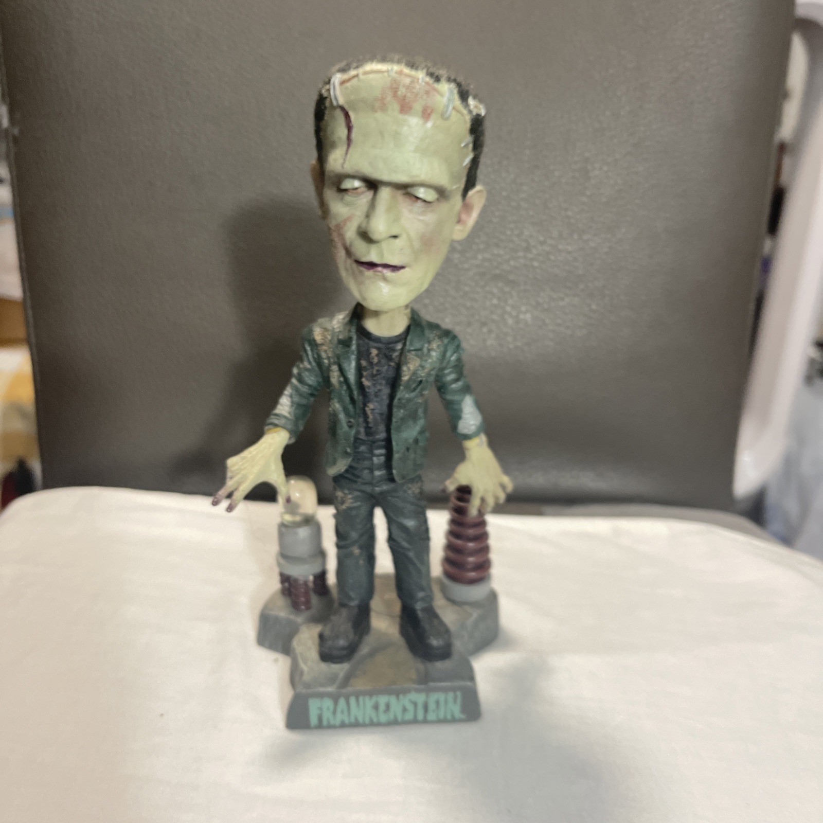 Universal Monsters Frankenstein HeadKnocker NECA 2006 **SEE PICS/READ DESC.** 