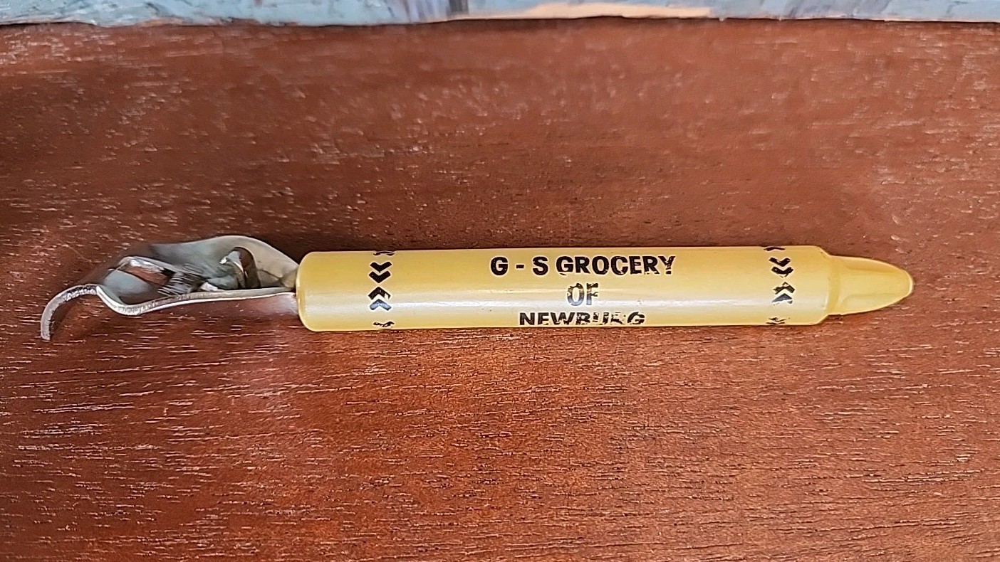 Vintage G - S Grocery Of Newburg, Wisconsin Can And Bottle Opener 