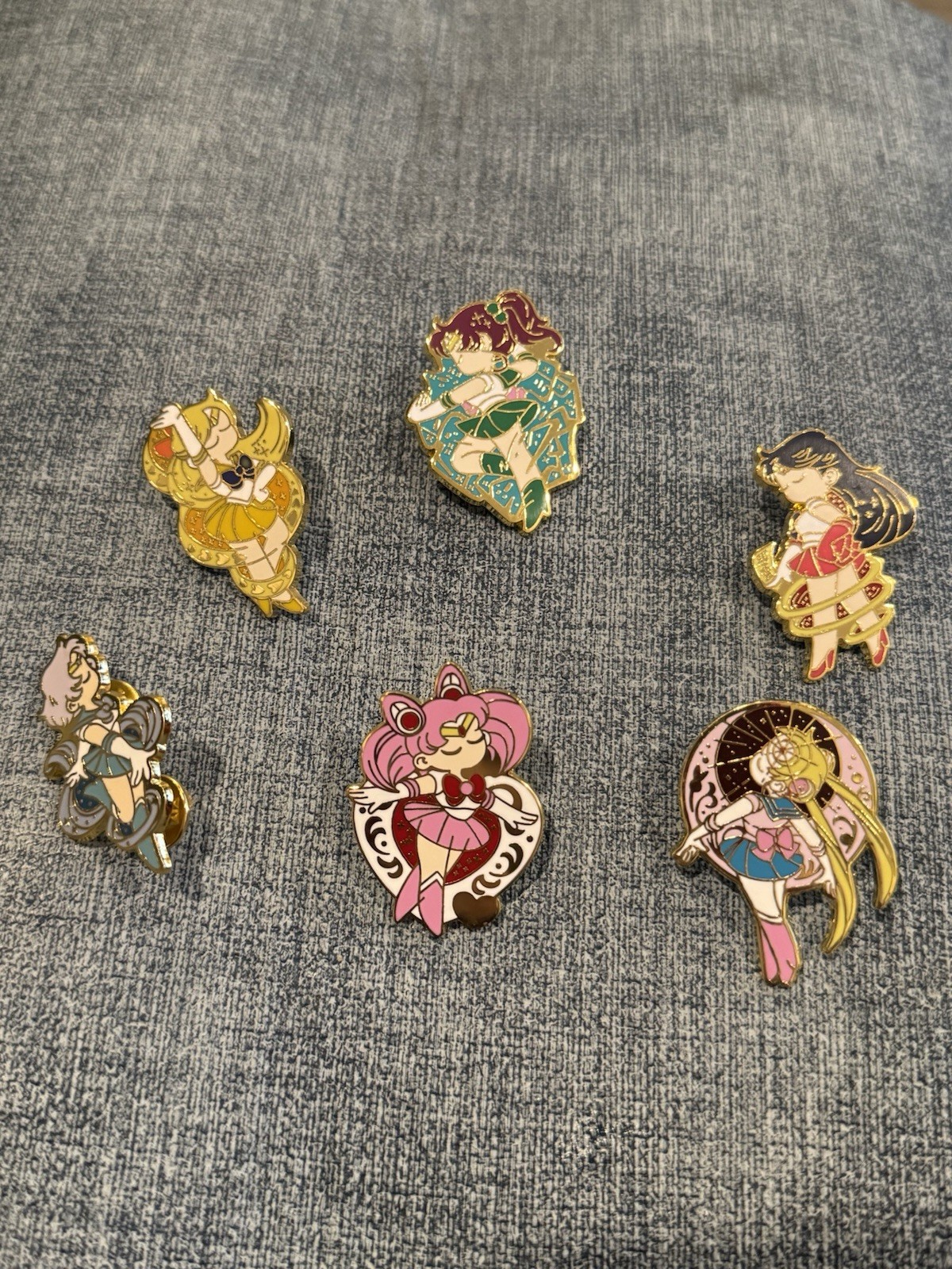 Sailor Moon Enamel Pin Set - 6 Piece Set - Brand New Collectible Pins