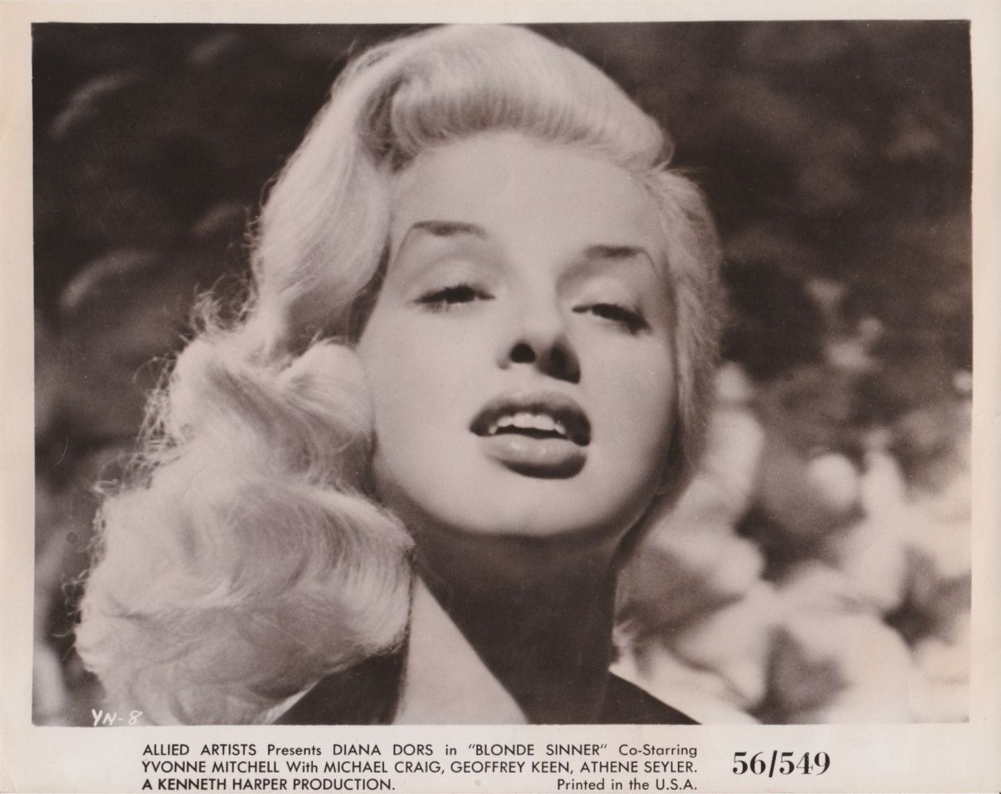 1957 Press Photo Blonde Actress Diana Dors stars in 