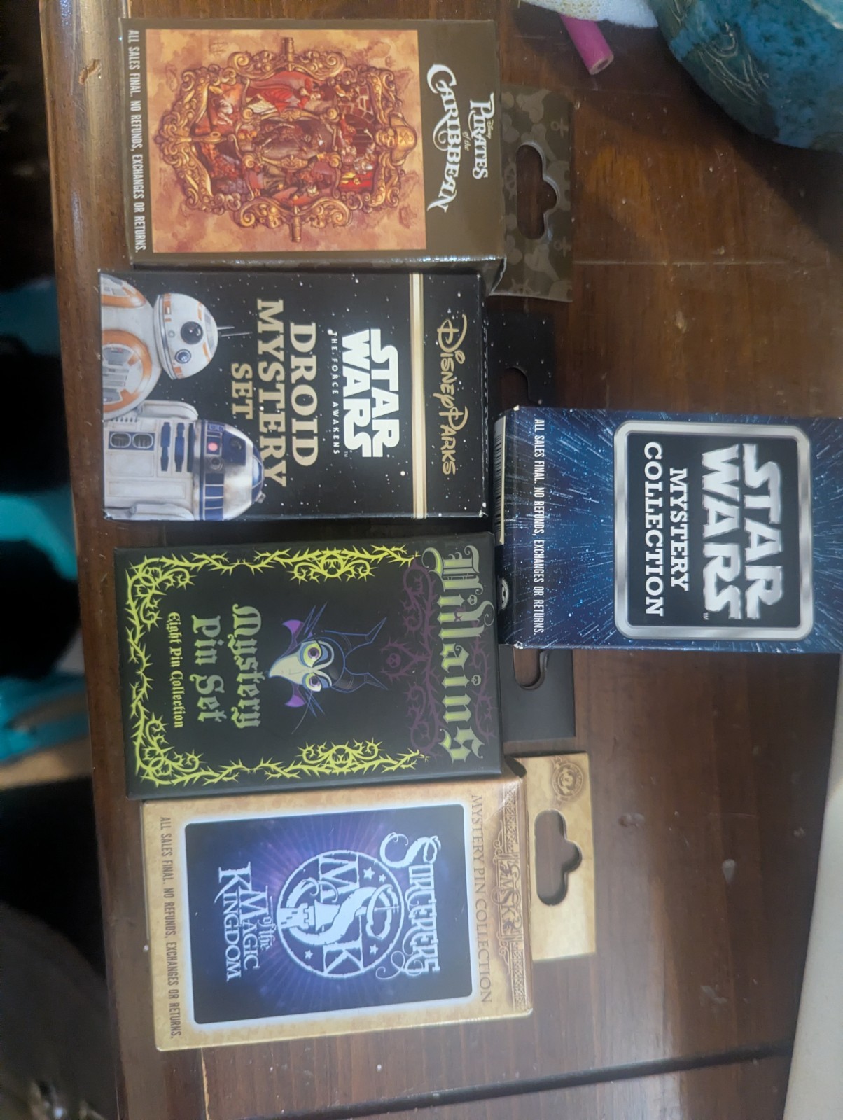 Vintage Disney World Pins 2015 And 2016 Star Wars, Pirates, Wizard, Villain.