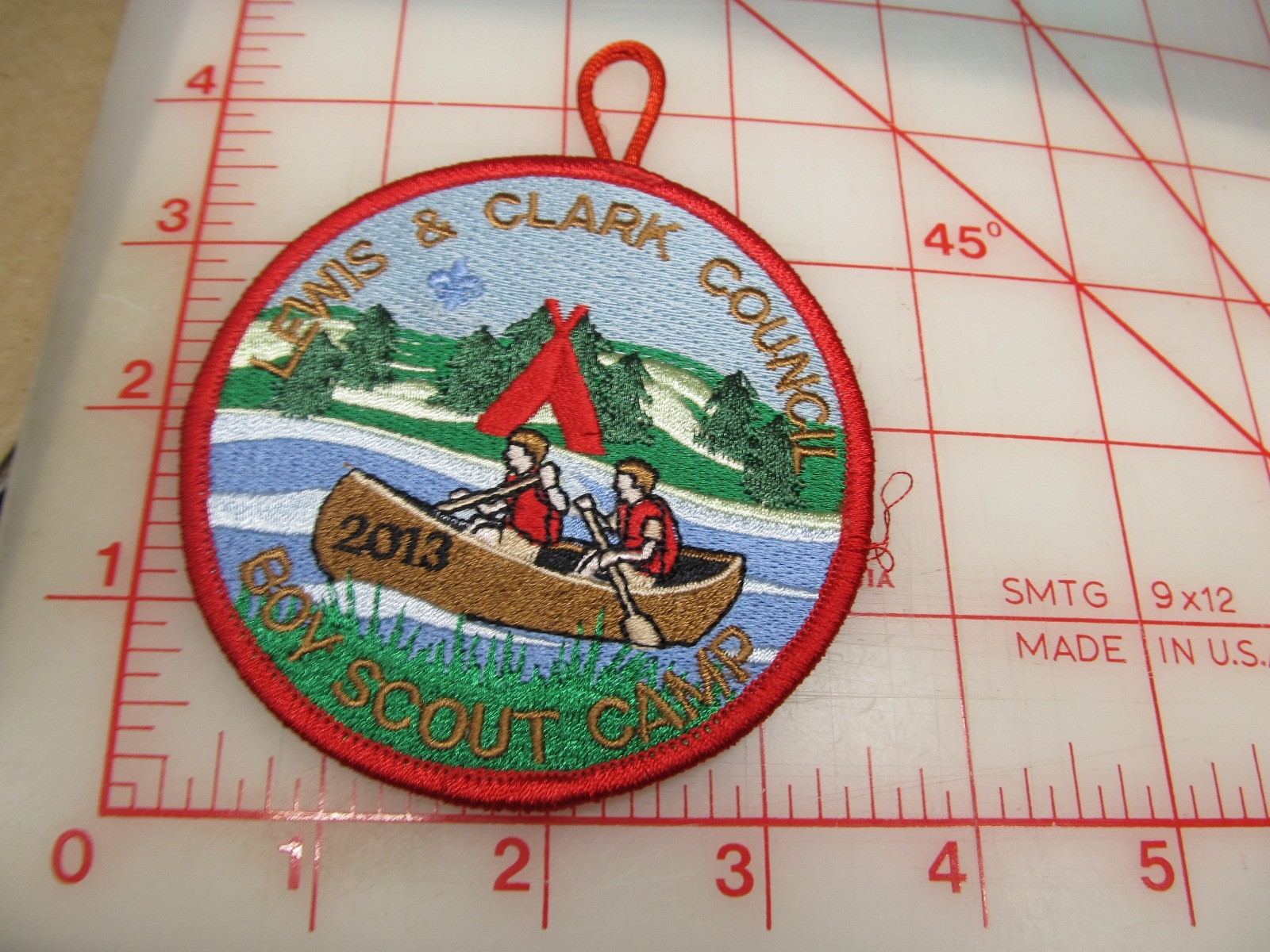 Lewis & Clark Council collectible 2013 Summer Camp patch (yQ)