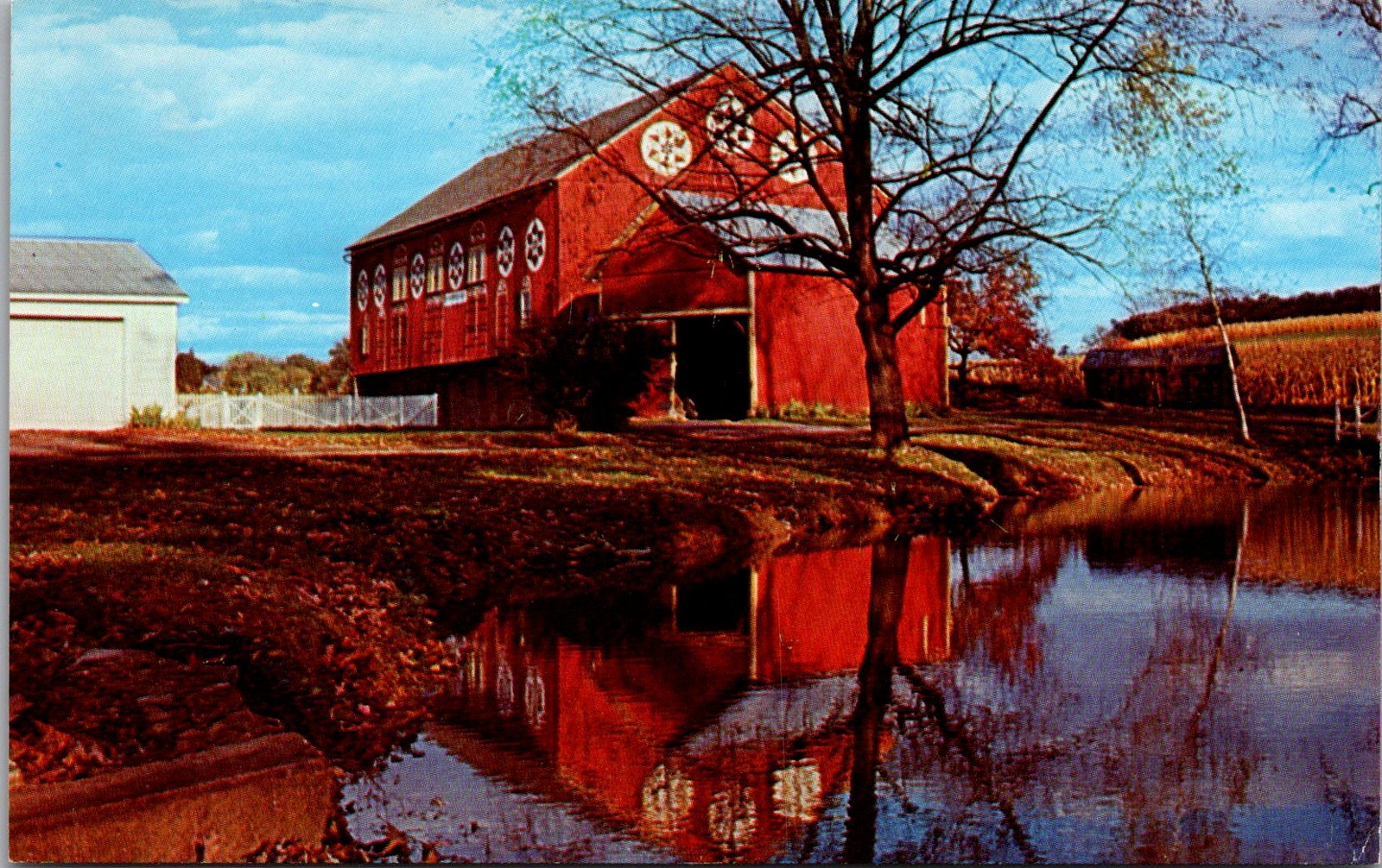 Hex Sign Barn Near Allentown PA Dutch Country Vintage Postcard 5P21-6