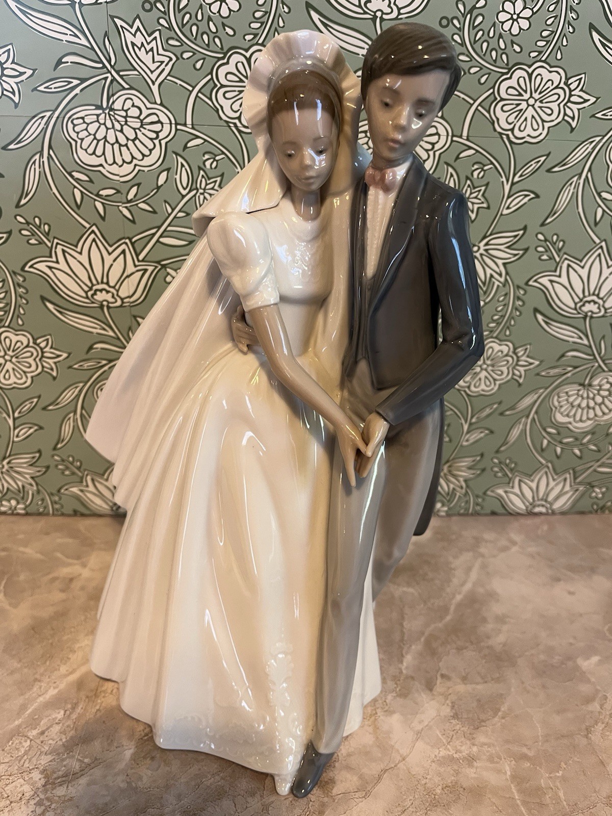 Vintage 1996 NAO Lladro Porcelain Figure Bride & Groom Unforgettable Dance 10.5”