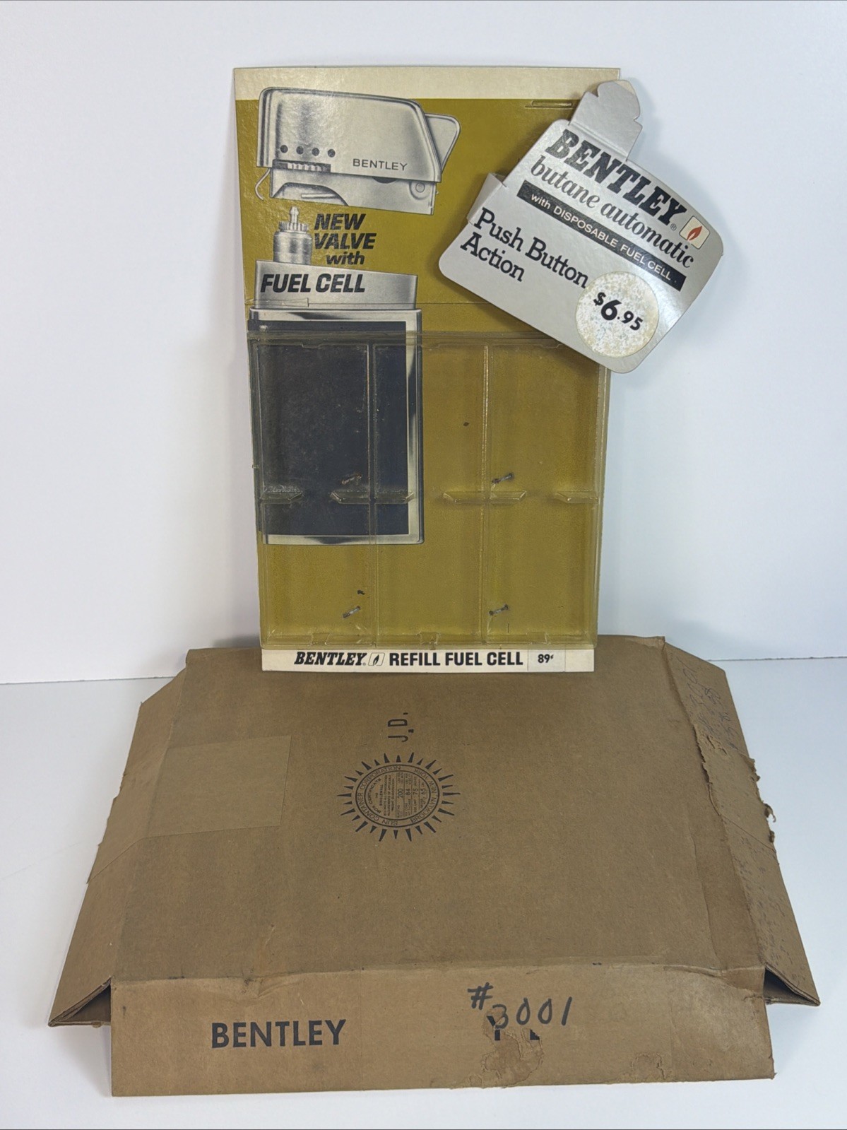 VTG BENTLEY Butane Automatic Pipe Lighter Store Display w/ Box 15x10” WOW RARE
