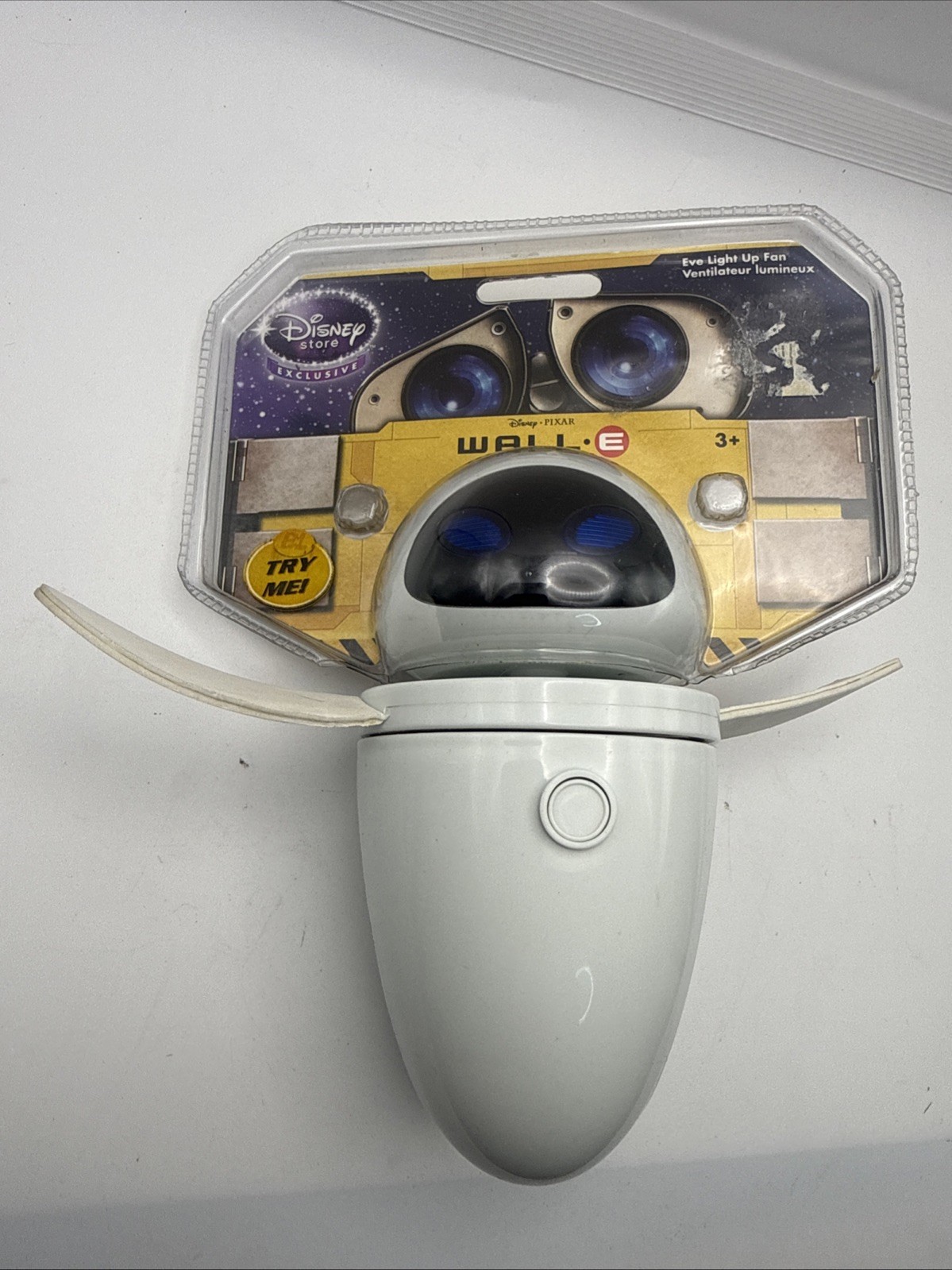 Disney Store Exclusive NIB/TESTED Eve Light Up Fan Foam Arms Wall-E Pixar RARE