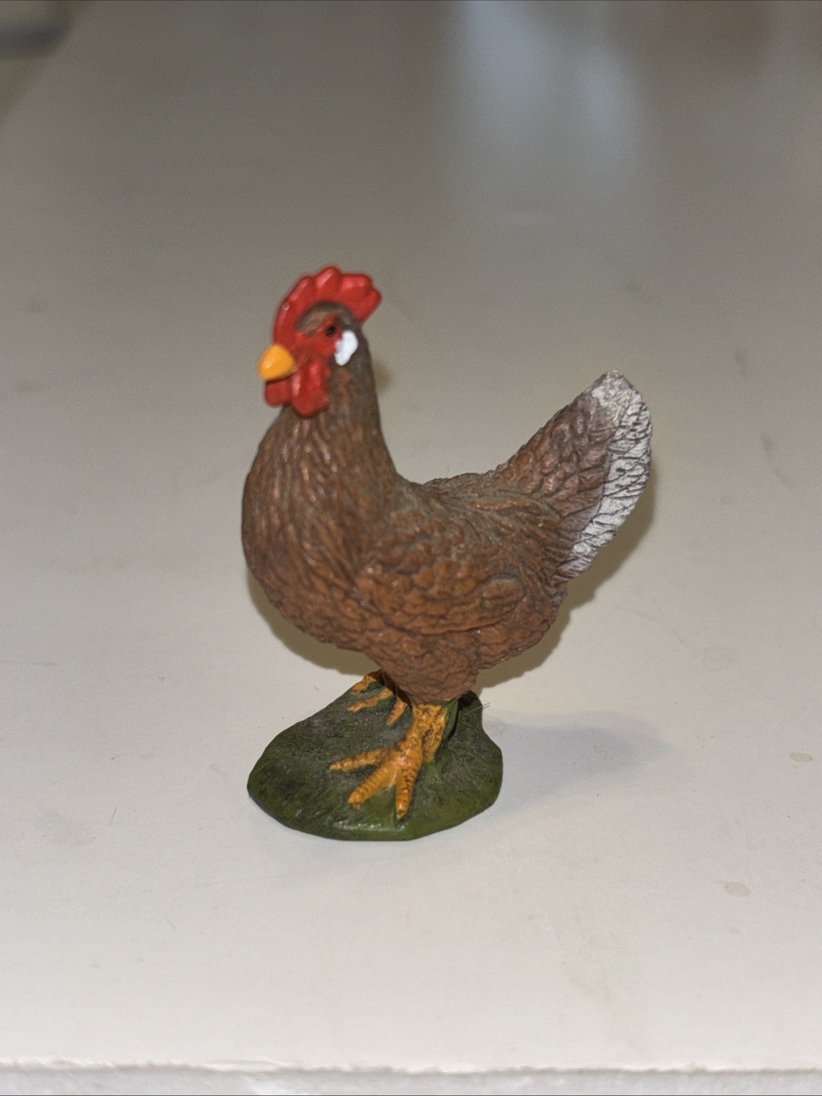 SCHLEICH-Brown Chicken Hen  Figurine 2.5
