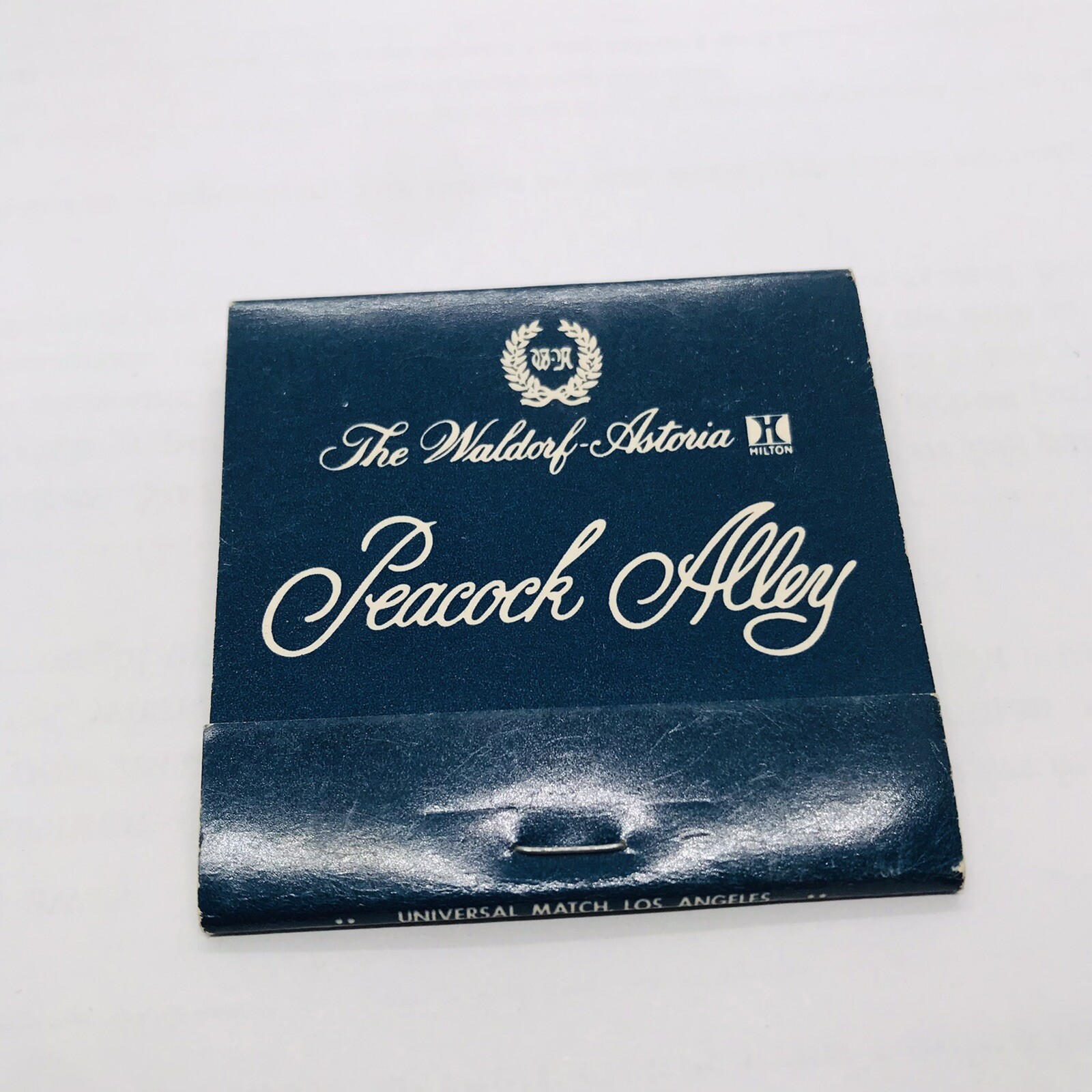 THE WALDORF ASTORIA PEACOCK ALLEY VINTAGE NEW UNUSED MATCHBOOK LUNCH HIGH TEA