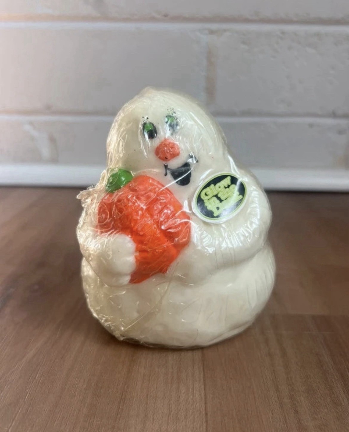 Vintage 1997 Loomco White Ghost Pumpkin Glow in the Dark Halloween Candle - NOS