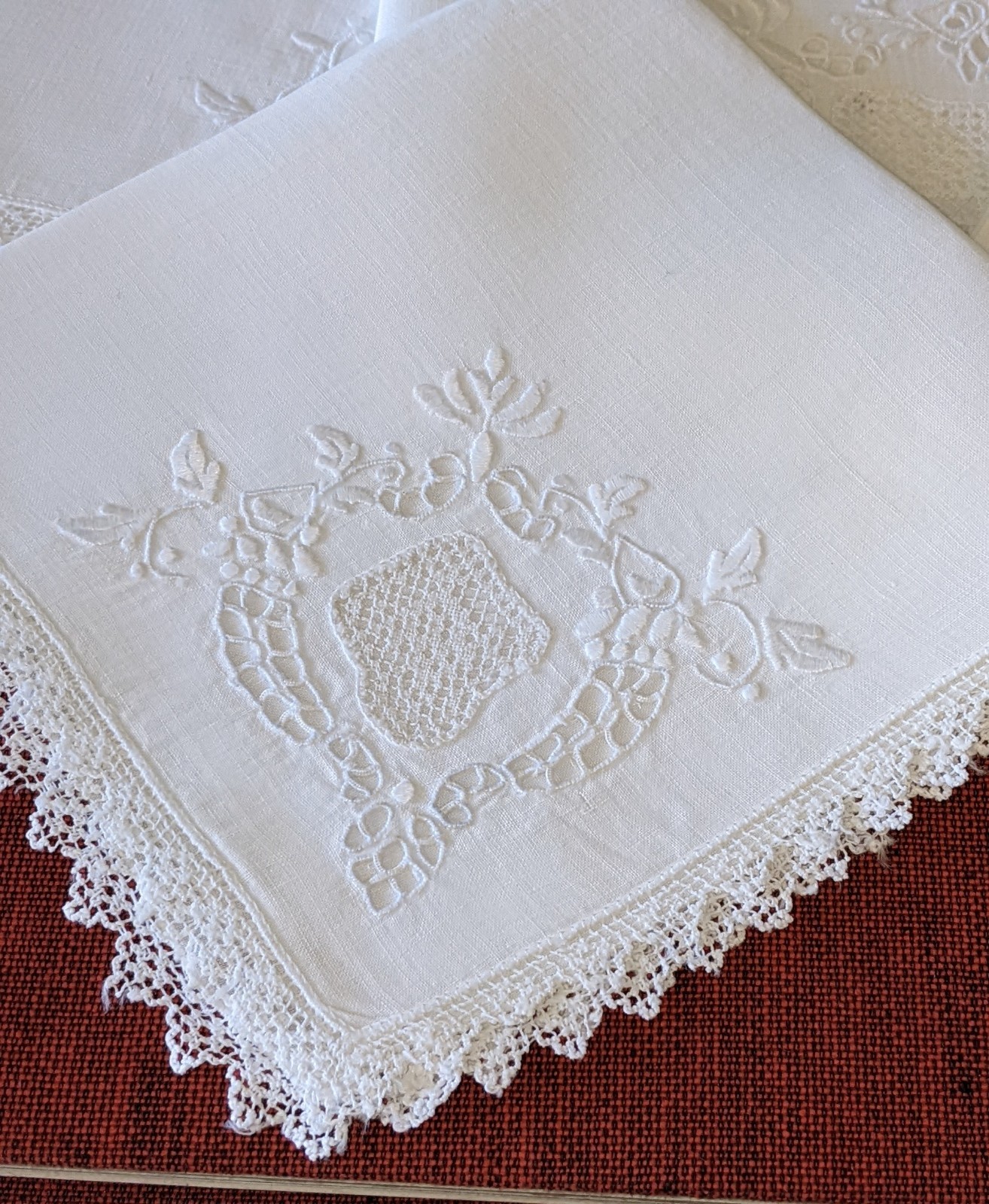 4 Gorgeous Antique European Linen  Valenciennes Lace Cutwork Embroidered Napkins