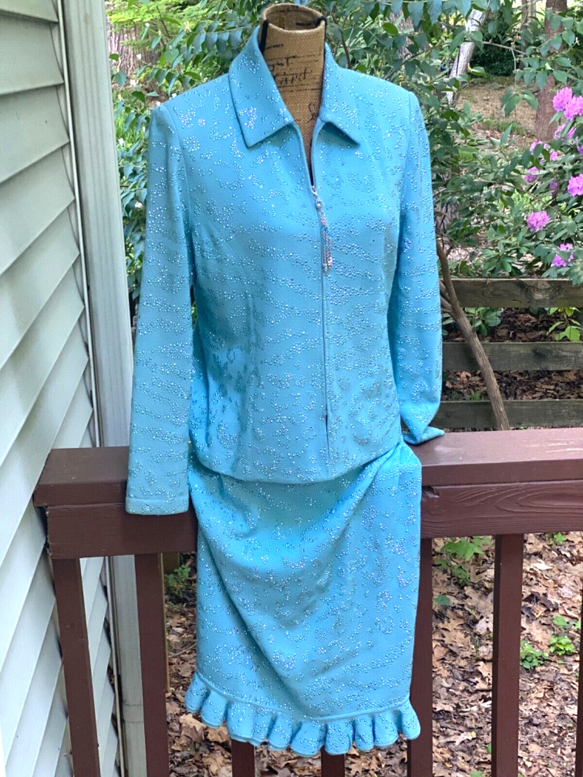 St. John EVENING 3 pc. spring blue bling Knit blazer skirt suit SZ 10/12-FLAWS
