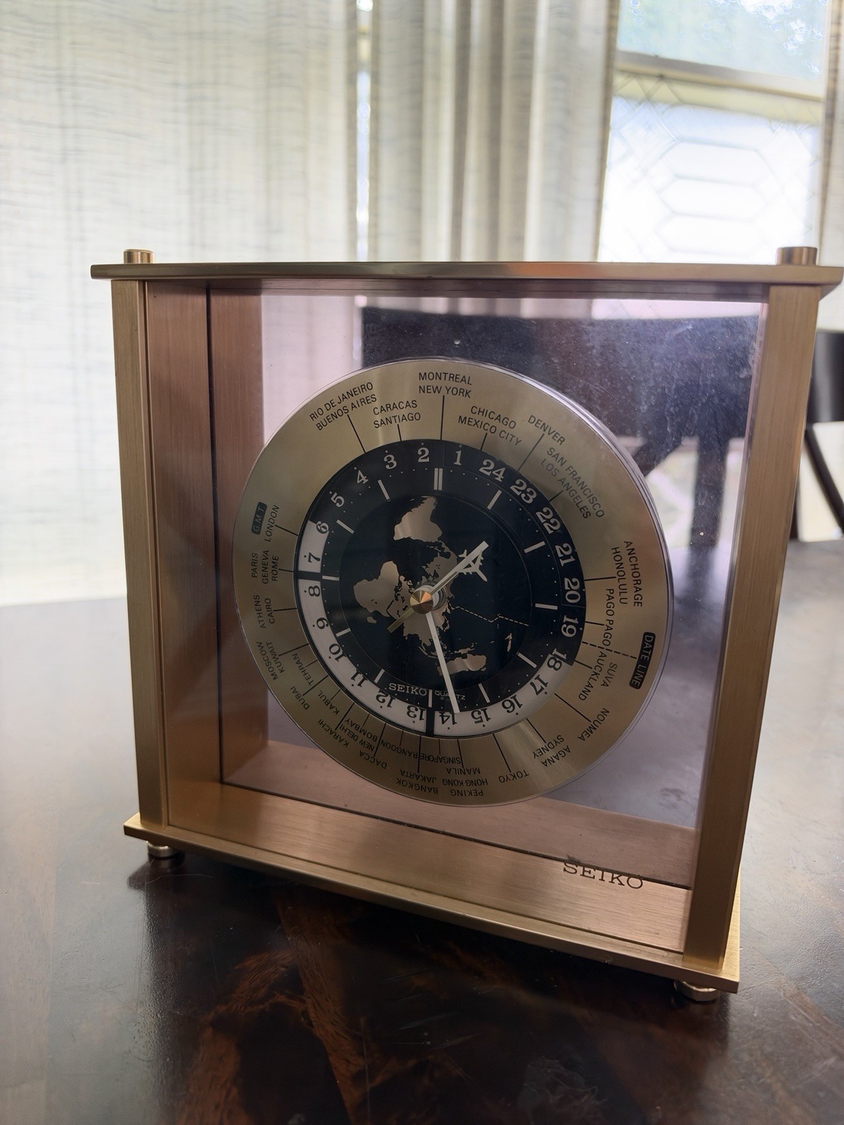 vintage Seiko World Time quartz desk and mantel clock QZ885A