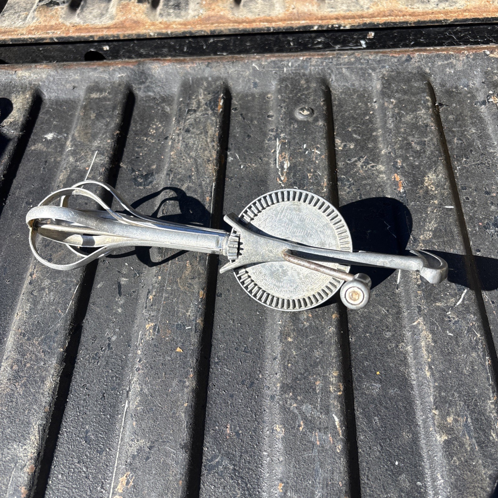 Vintage Aluminum Beauty Hand Crank Egg Beater Pat Apr 20 1920 Ullman Aluminum Vintage Aluminum Beauty Hand Crank Egg Beater Pat Apr 20 1920 Ullman Aluminum