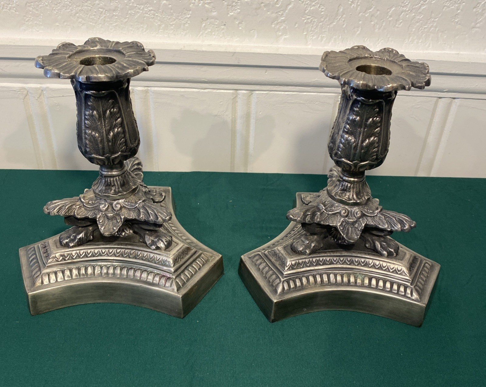 Vintage Bombay Company Silver Plated Candlesticks Pair Acanthus Ornate 6.75”